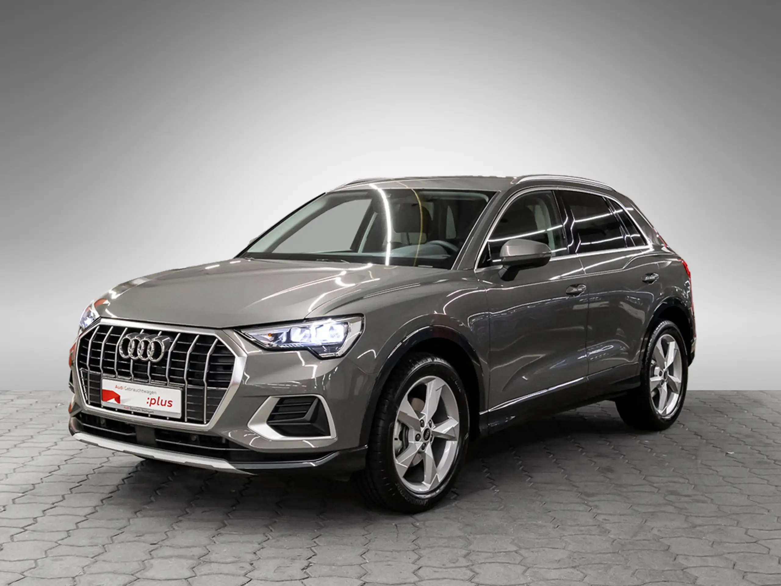 Audi - Q3