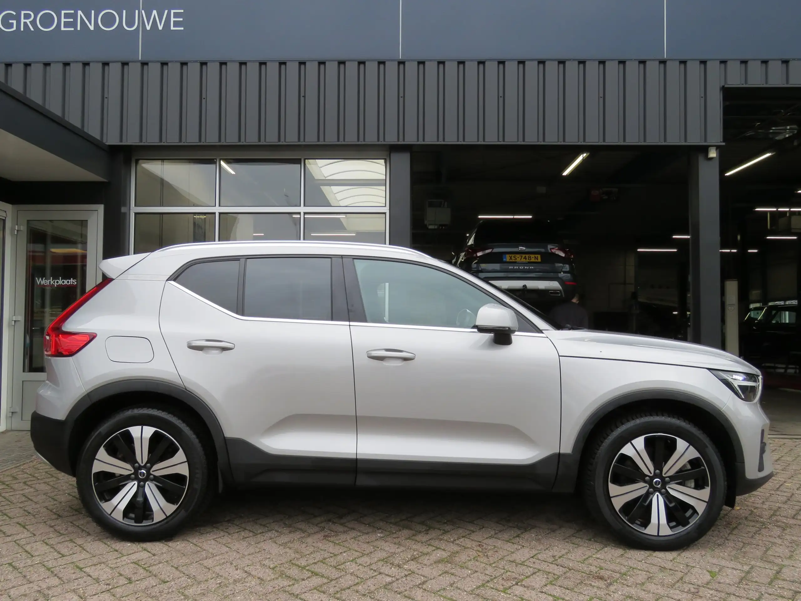 Volvo - XC40