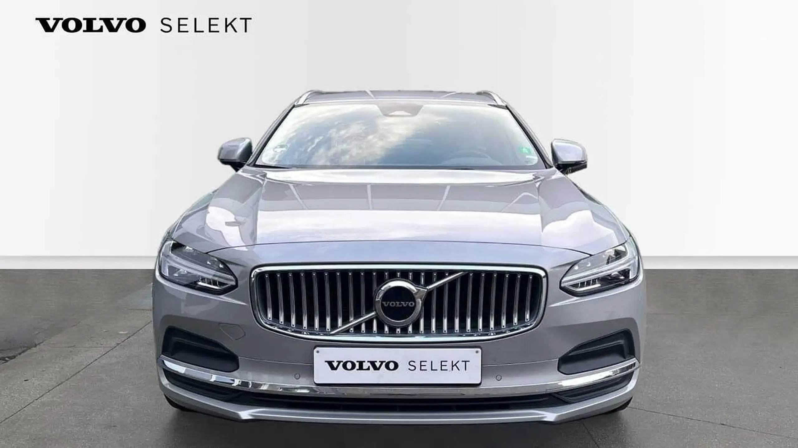 Volvo - V90