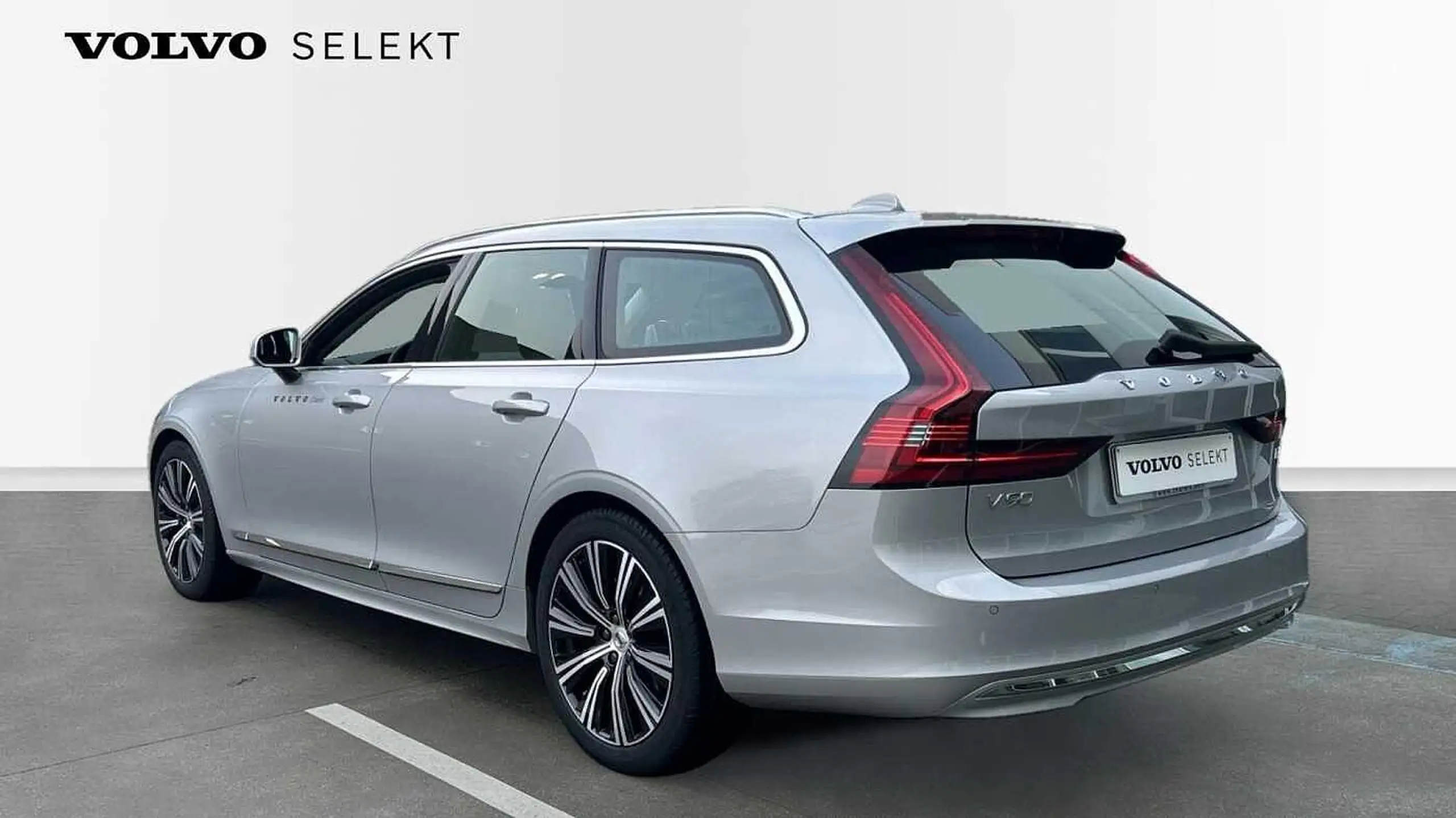 Volvo - V90