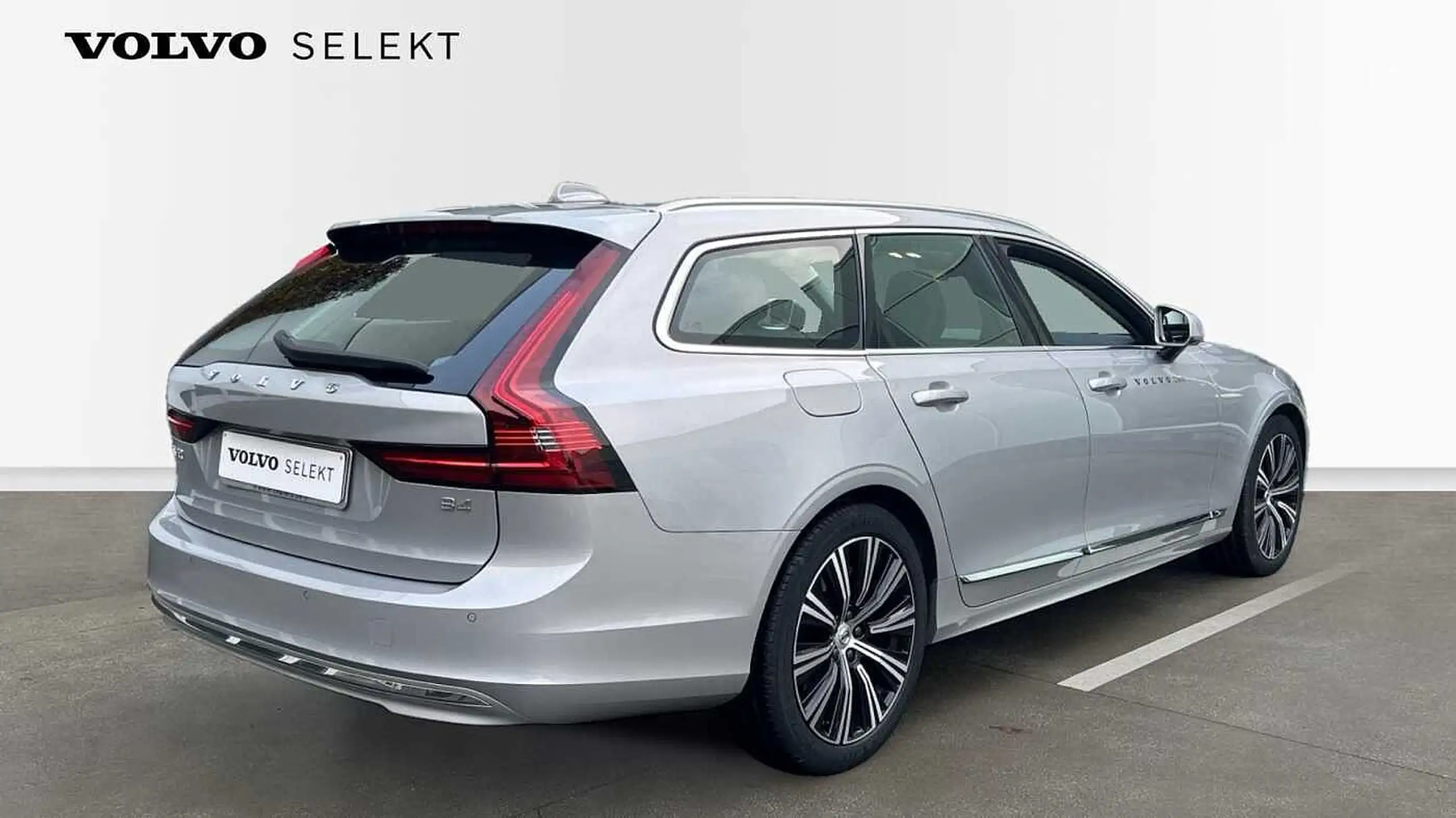 Volvo - V90