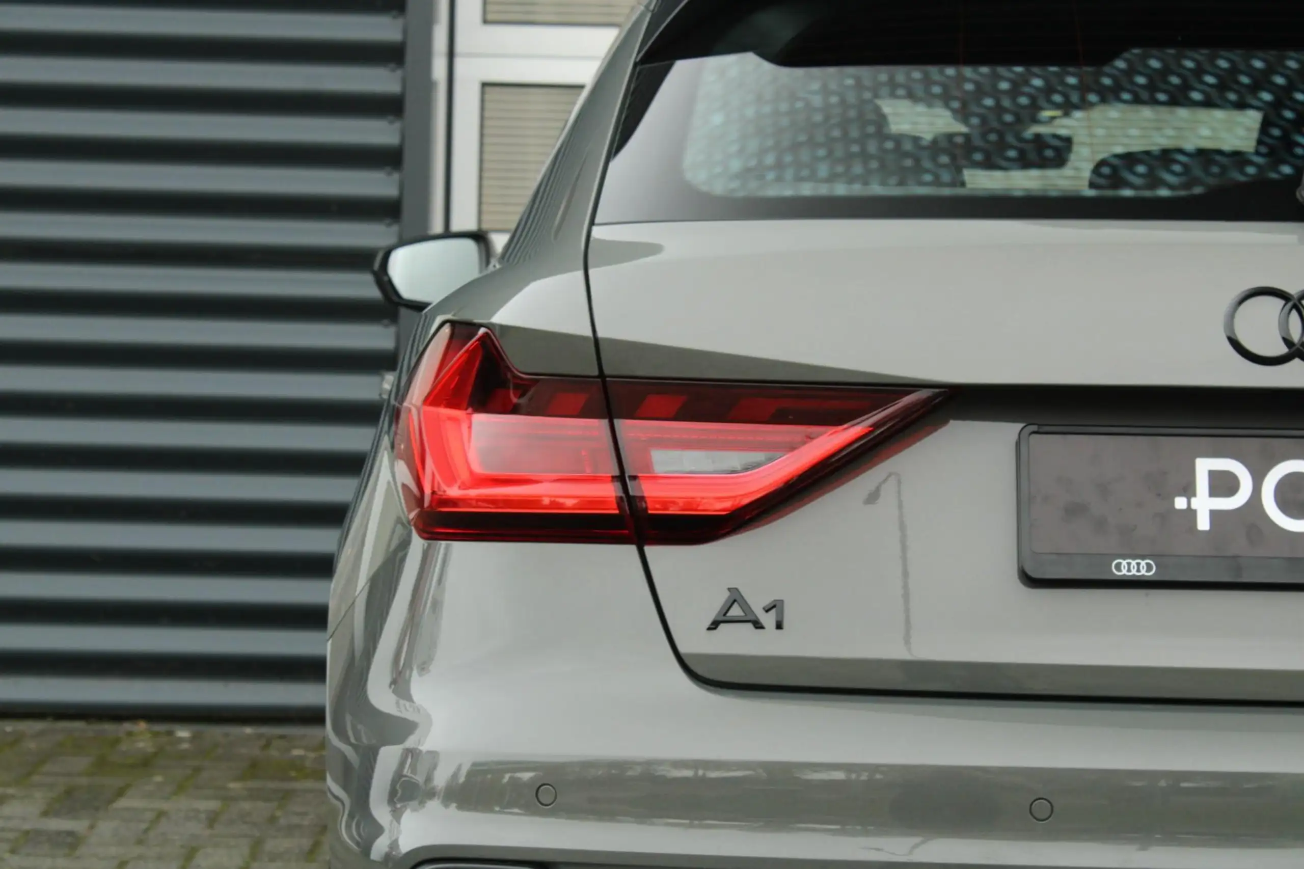 Audi - A1