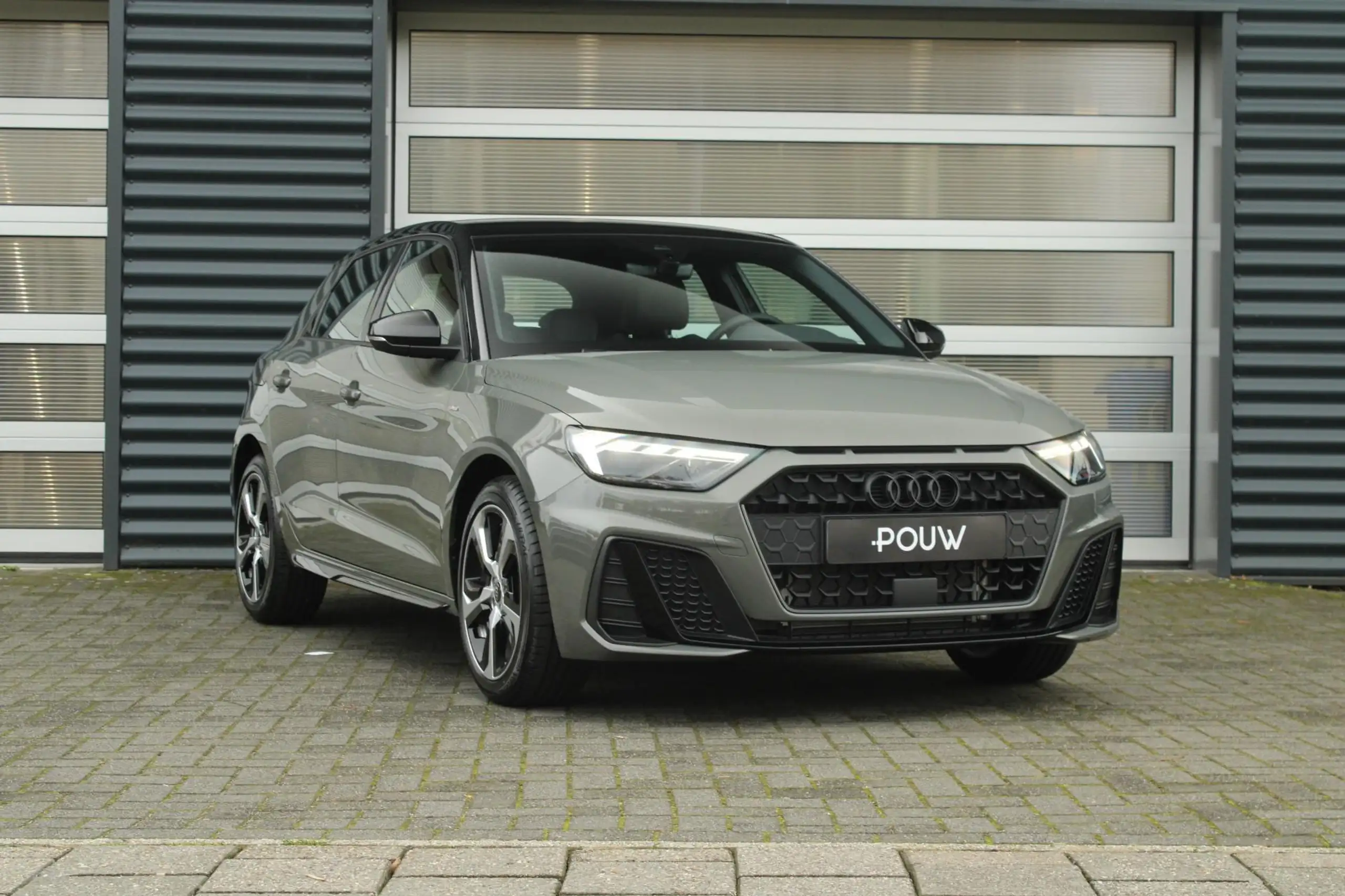 Audi - A1