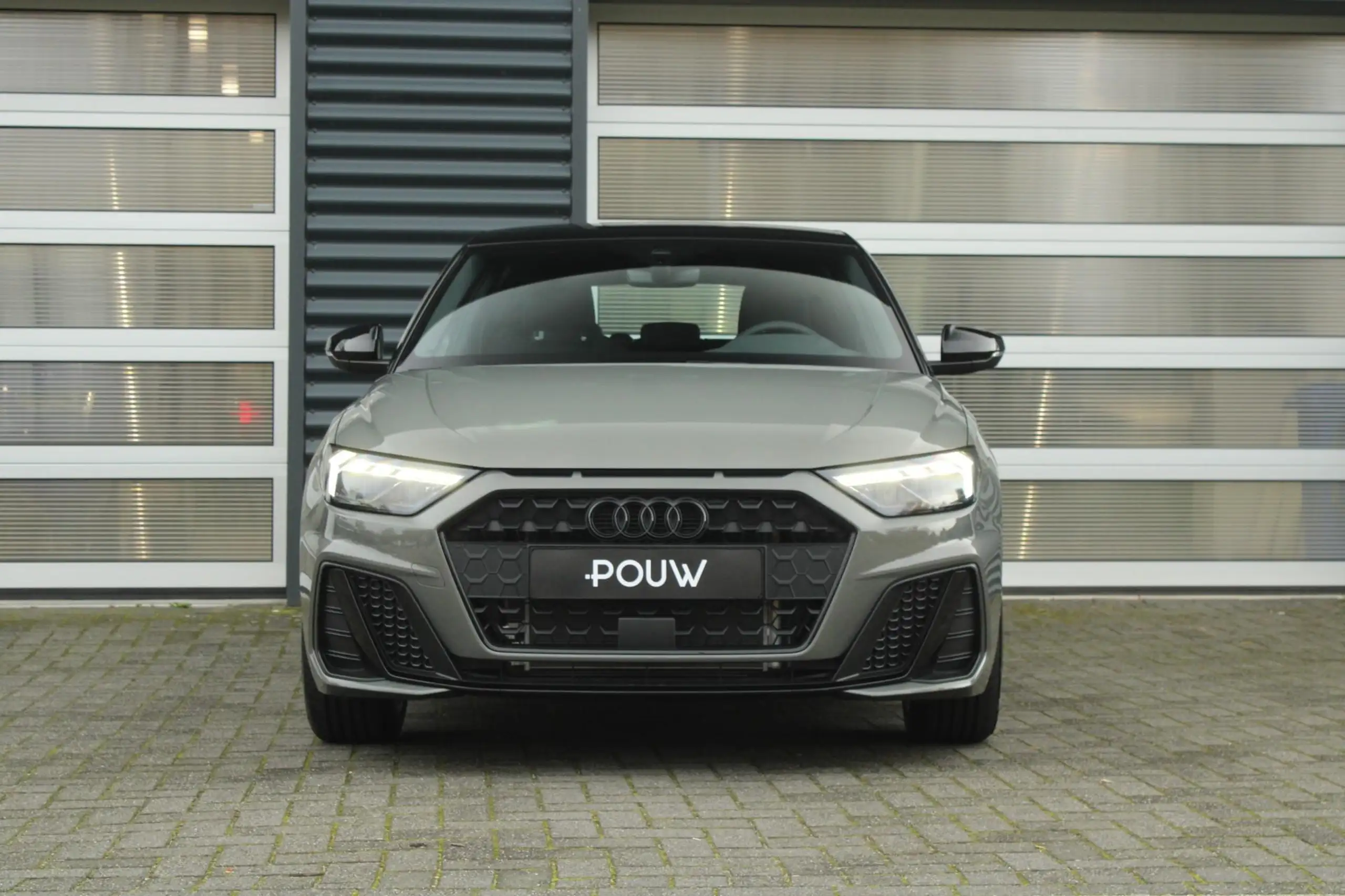 Audi - A1