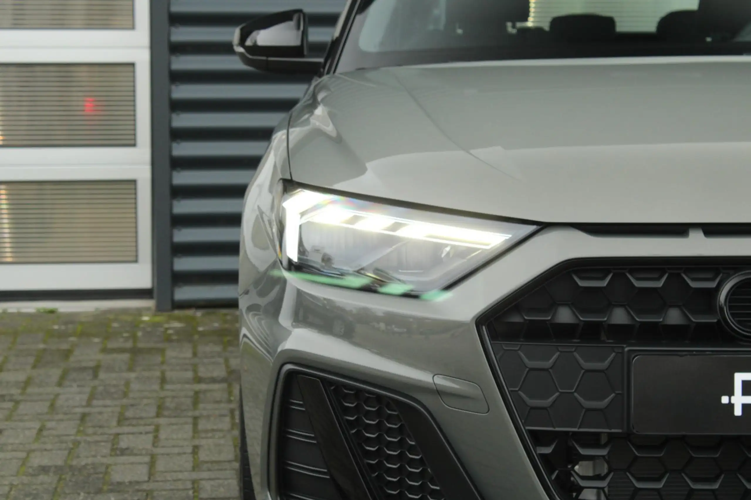 Audi - A1