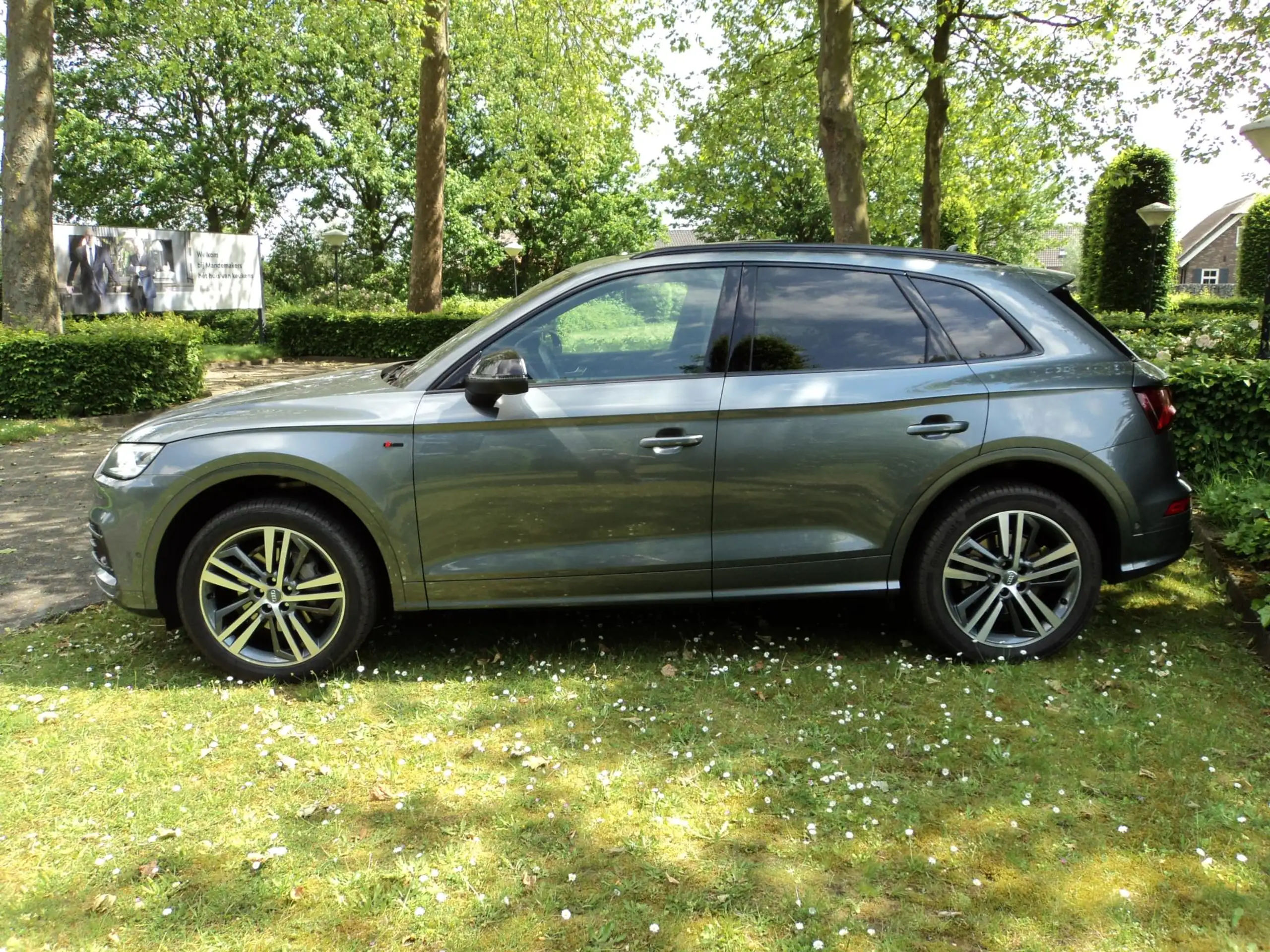 Audi - Q5