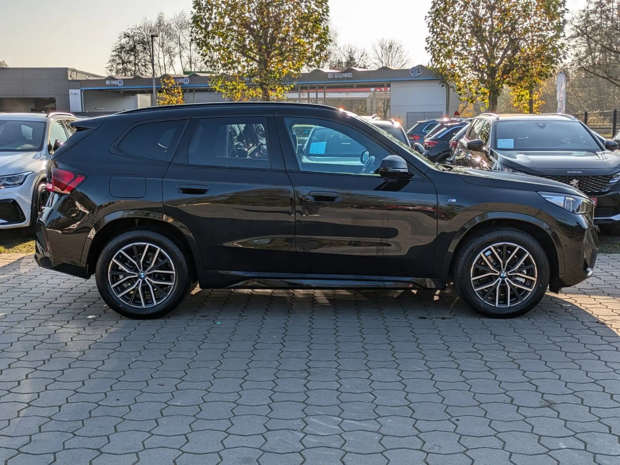 BMW - X1