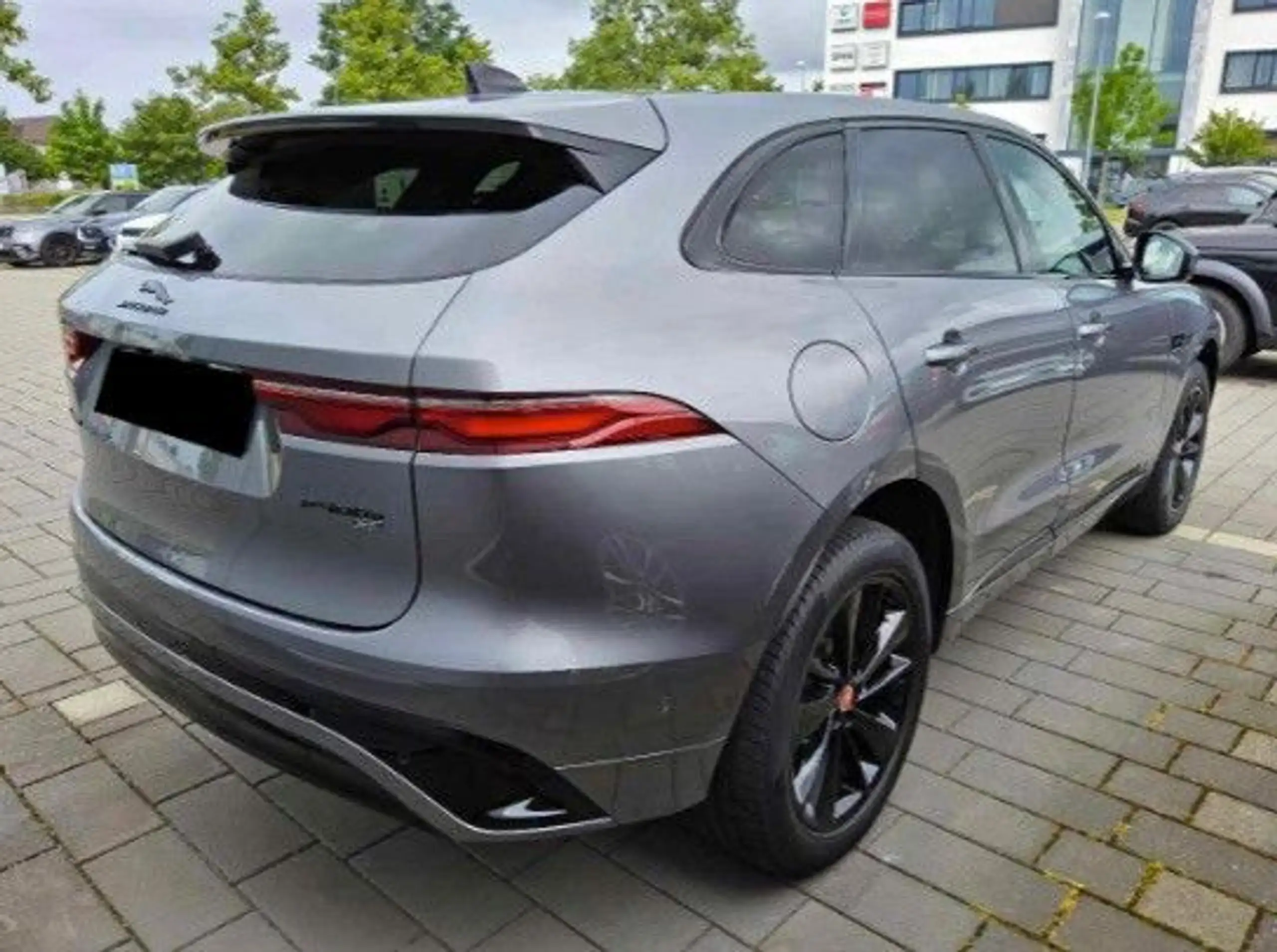 Jaguar - F-Pace