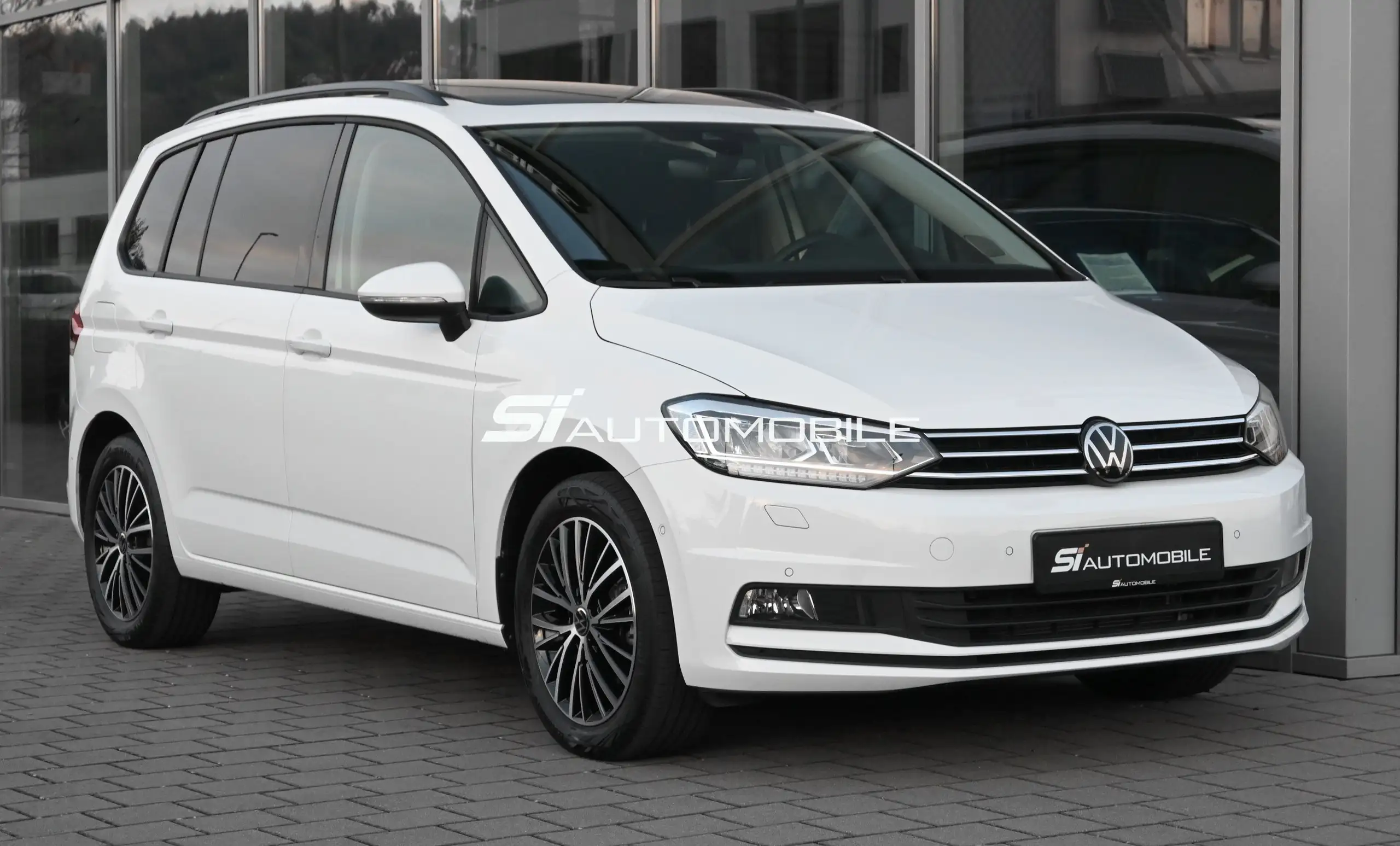 Volkswagen - Touran