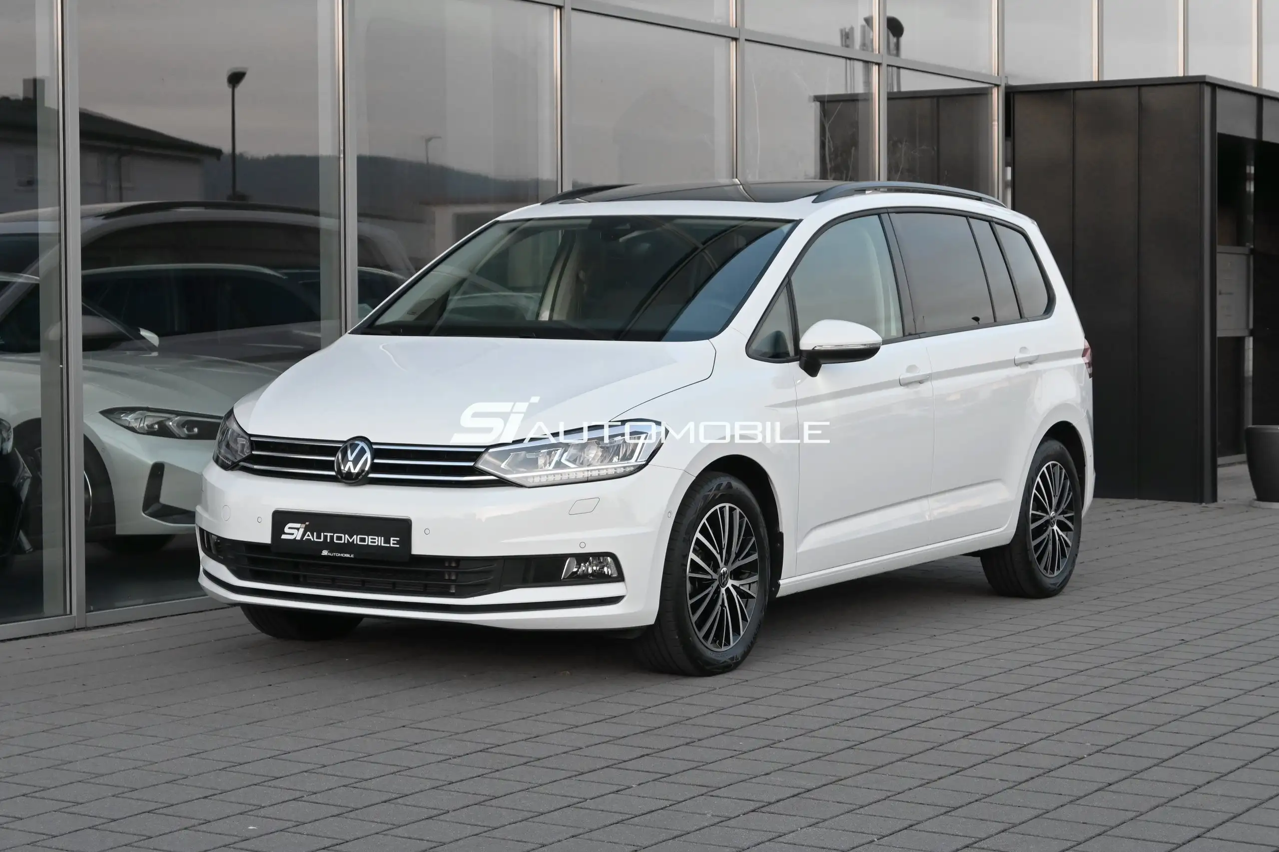 Volkswagen - Touran