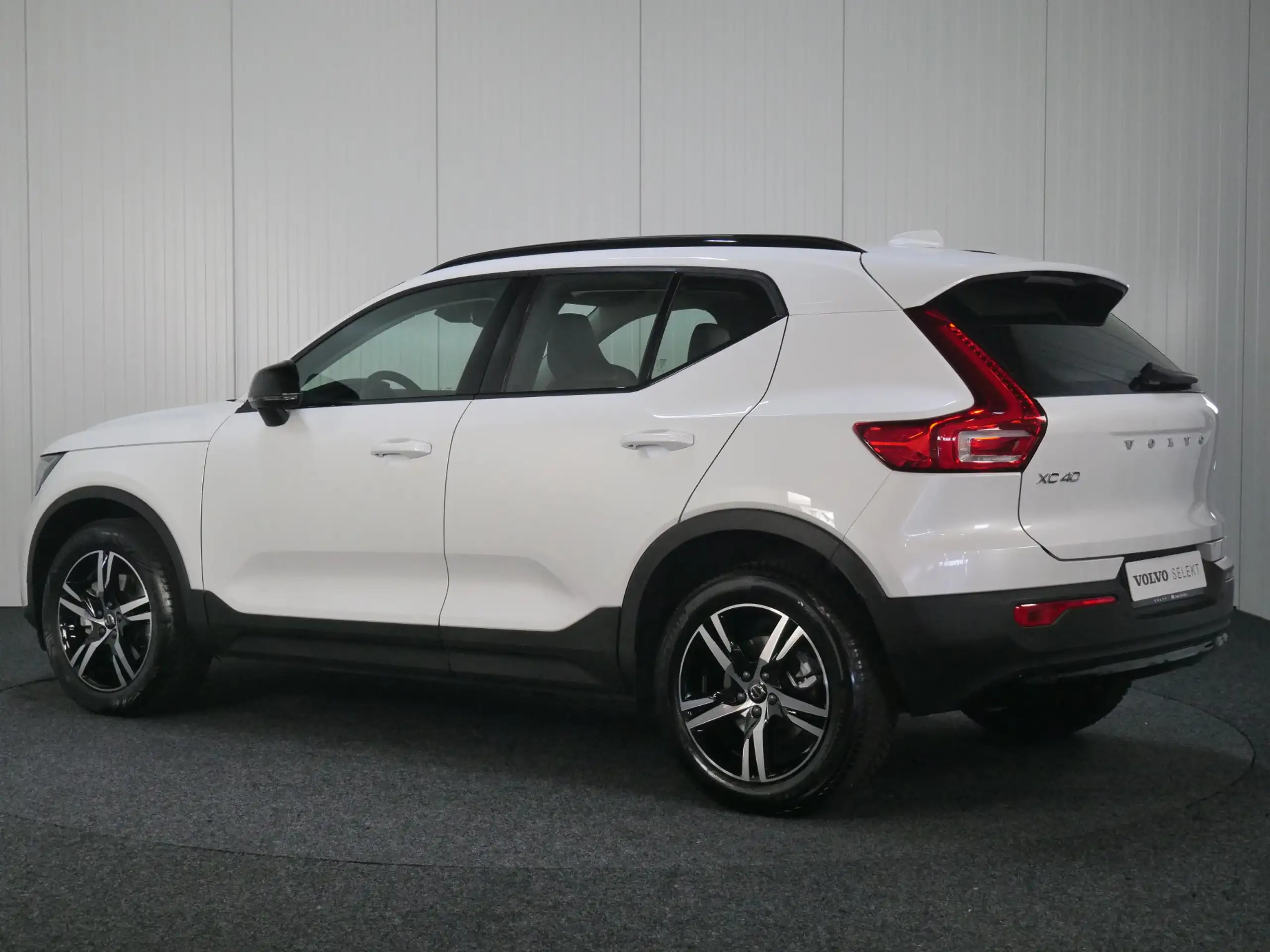 Volvo - XC40