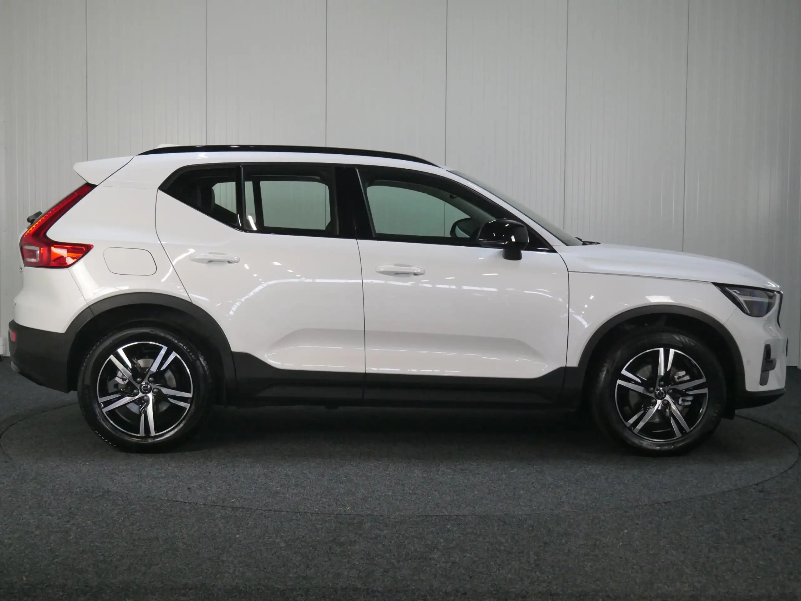 Volvo - XC40