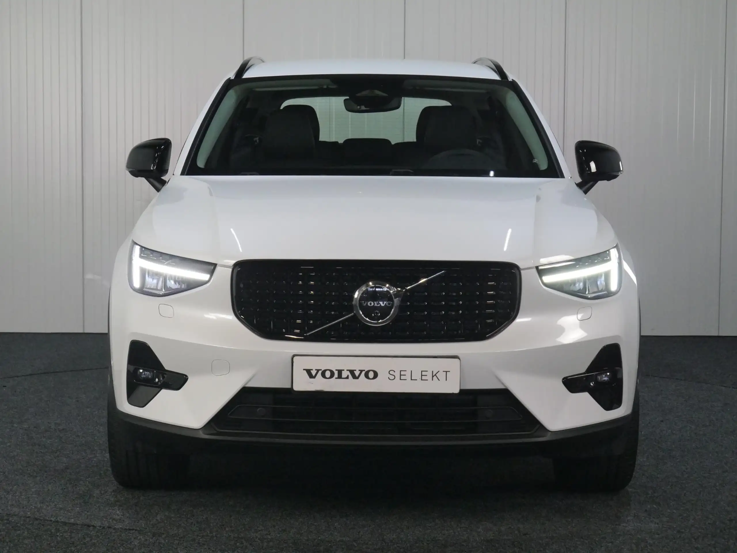 Volvo - XC40