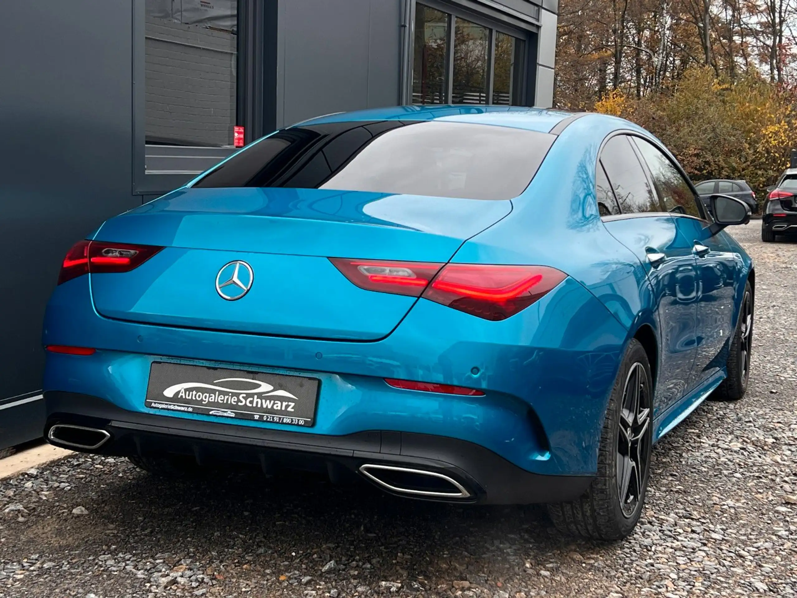 Mercedes-Benz - CLA 200