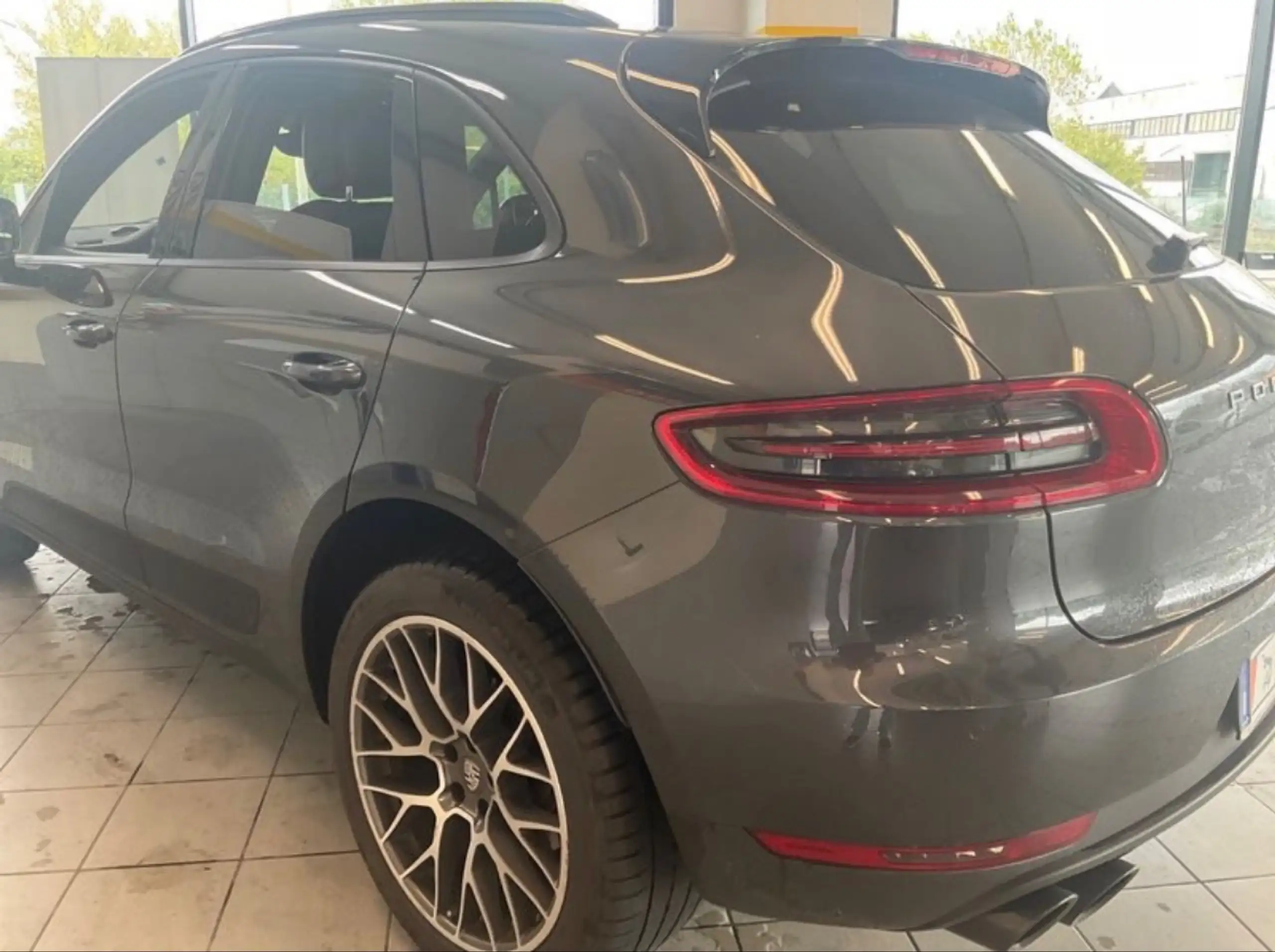 Porsche - Macan