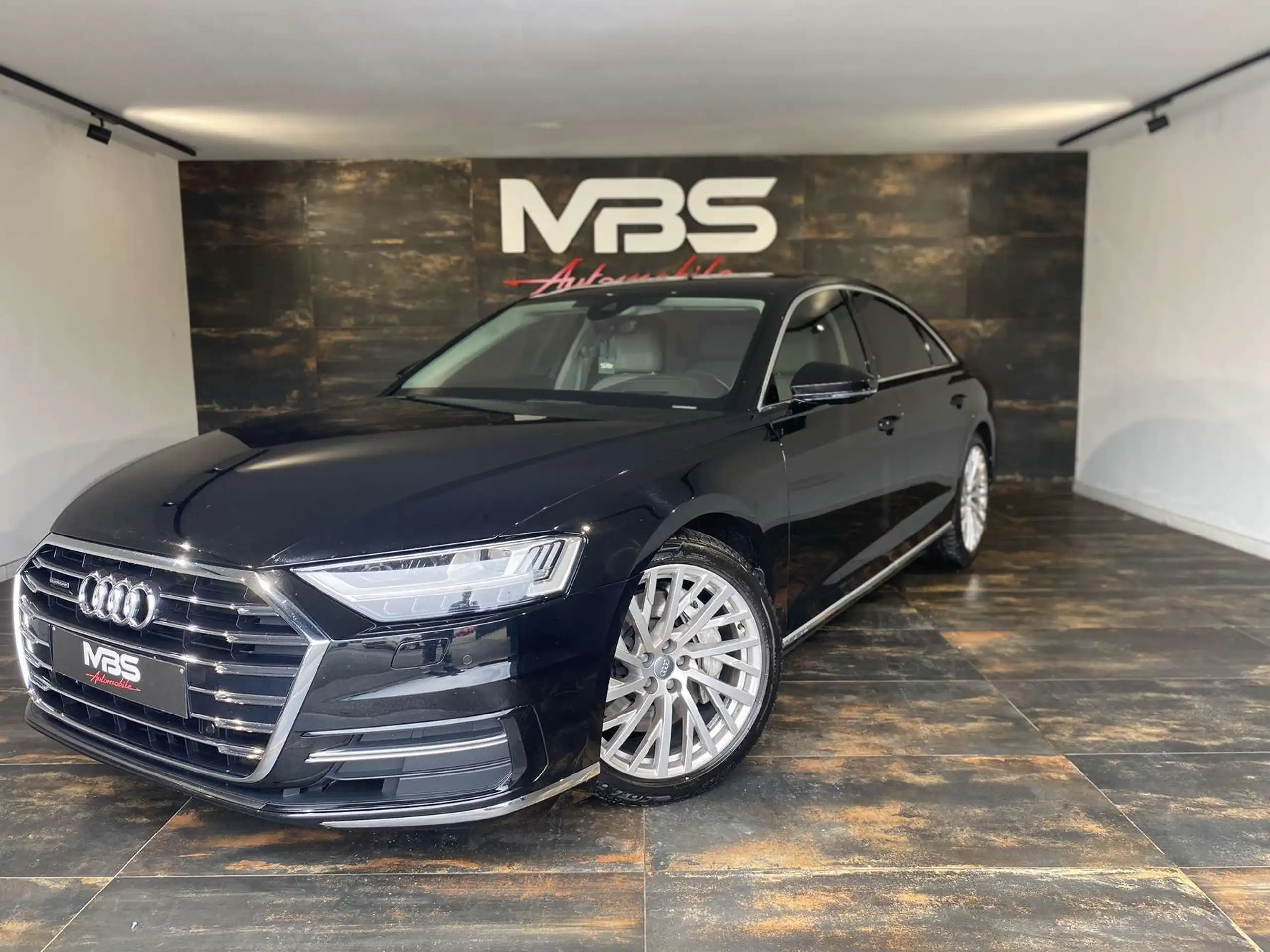 Audi - A8