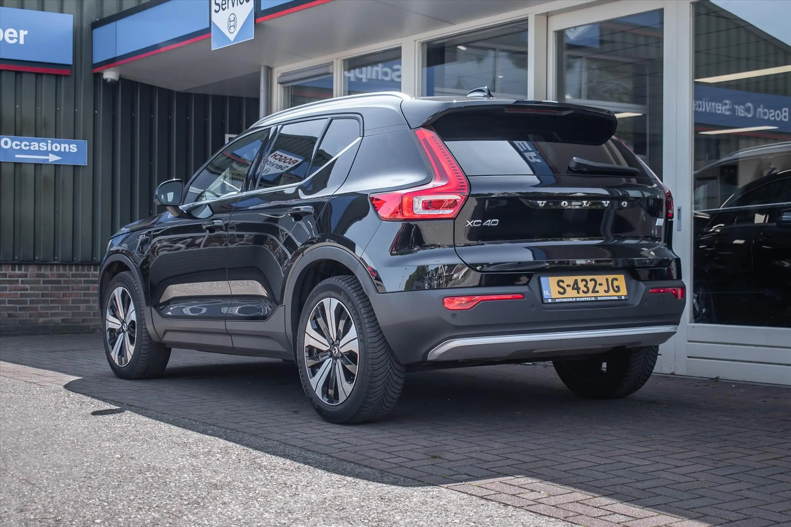 Volvo - XC40