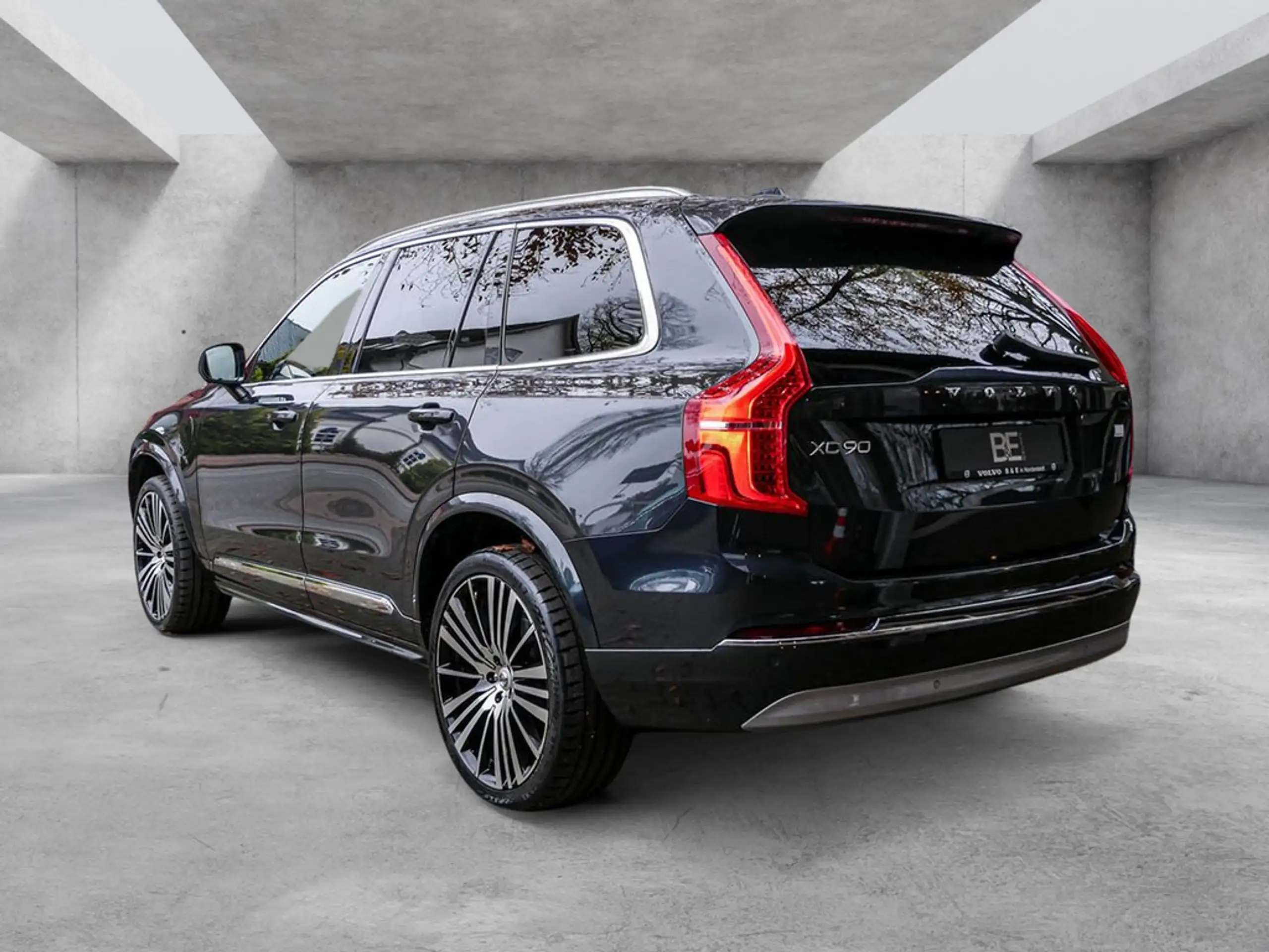 Volvo - XC90