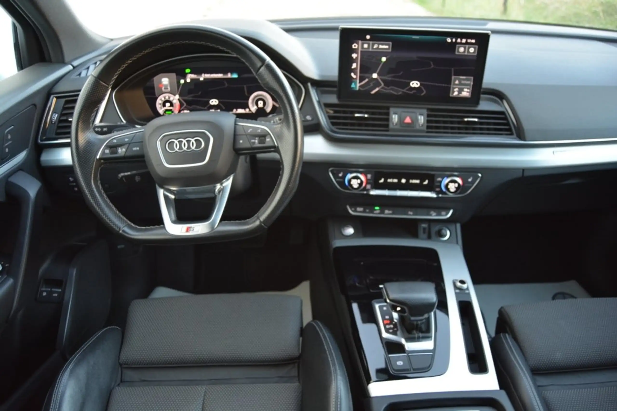 Audi - Q5