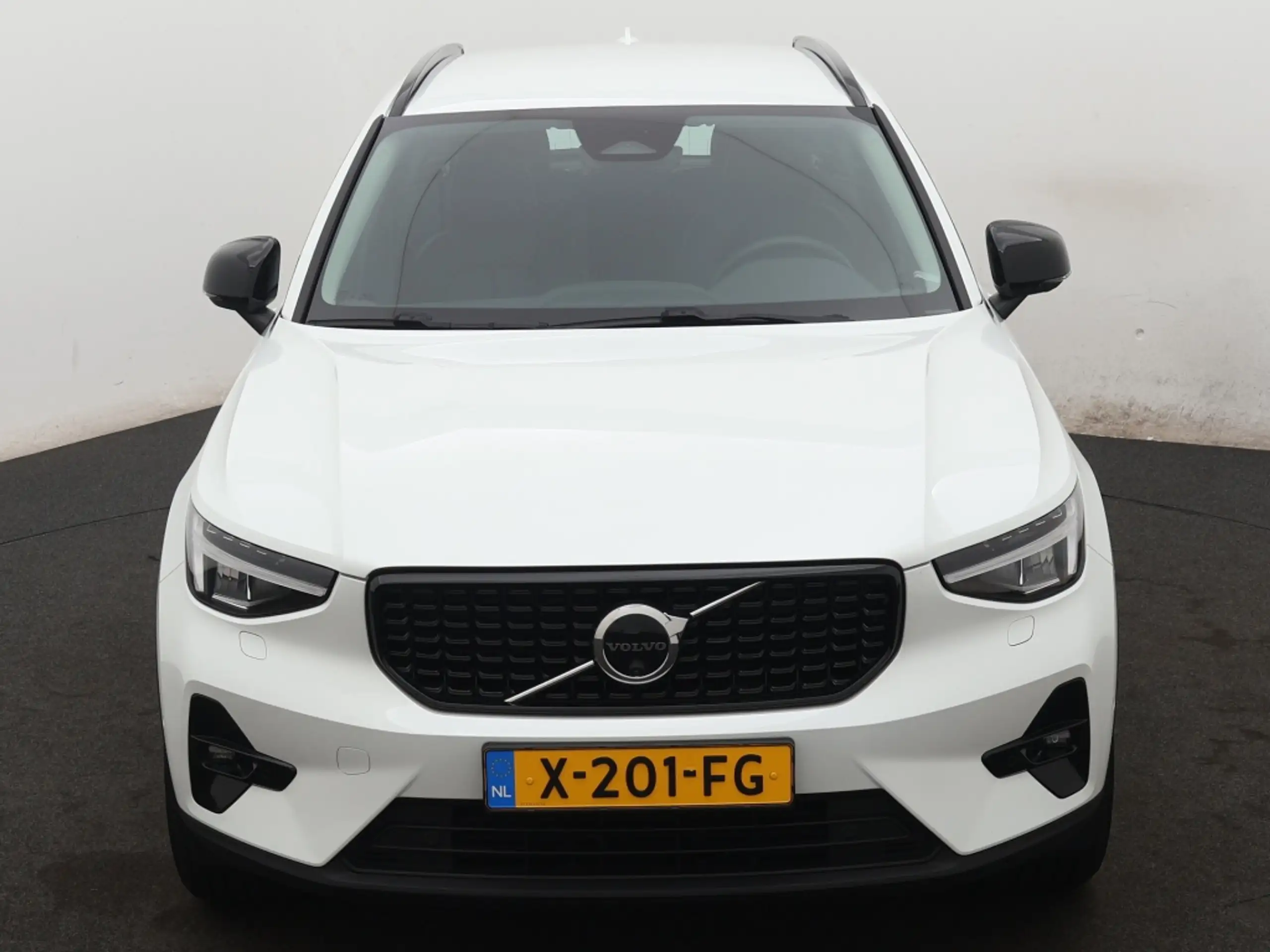 Volvo - XC40