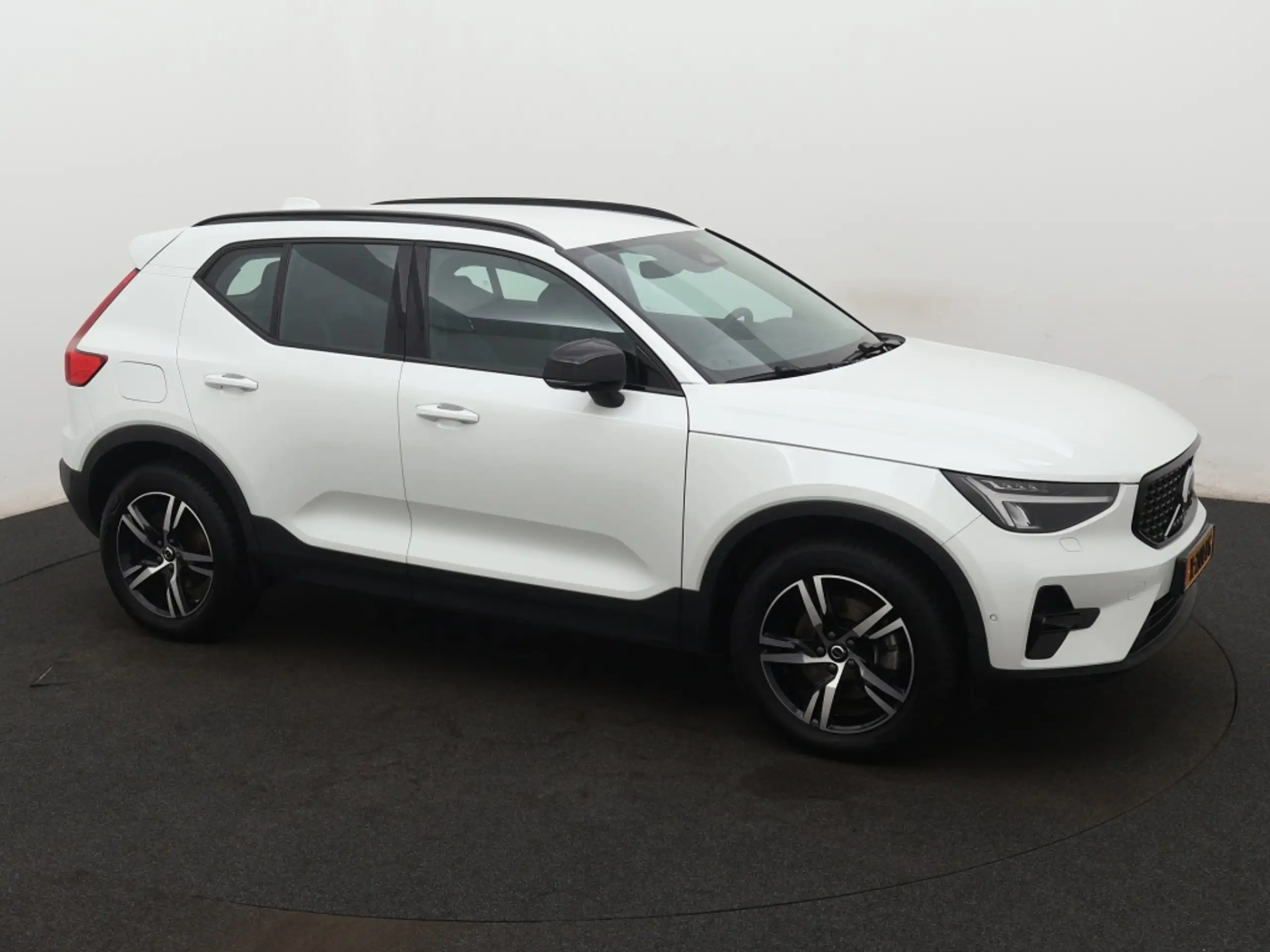 Volvo - XC40