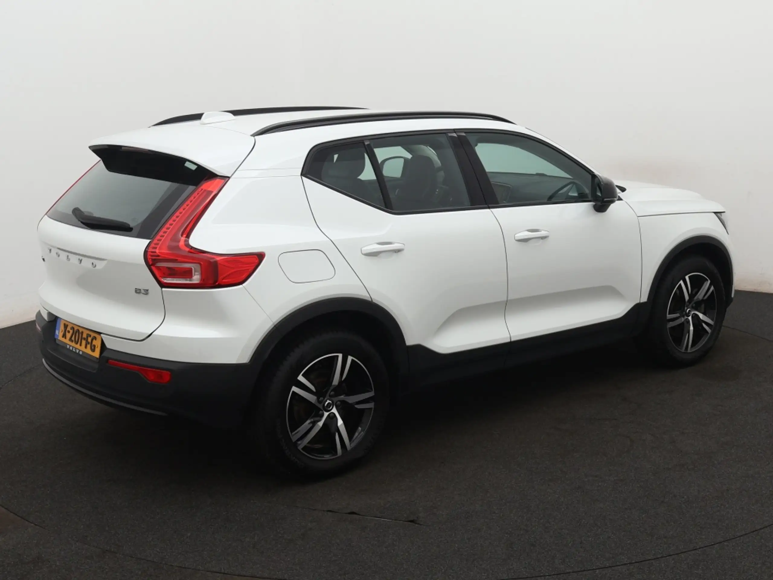 Volvo - XC40