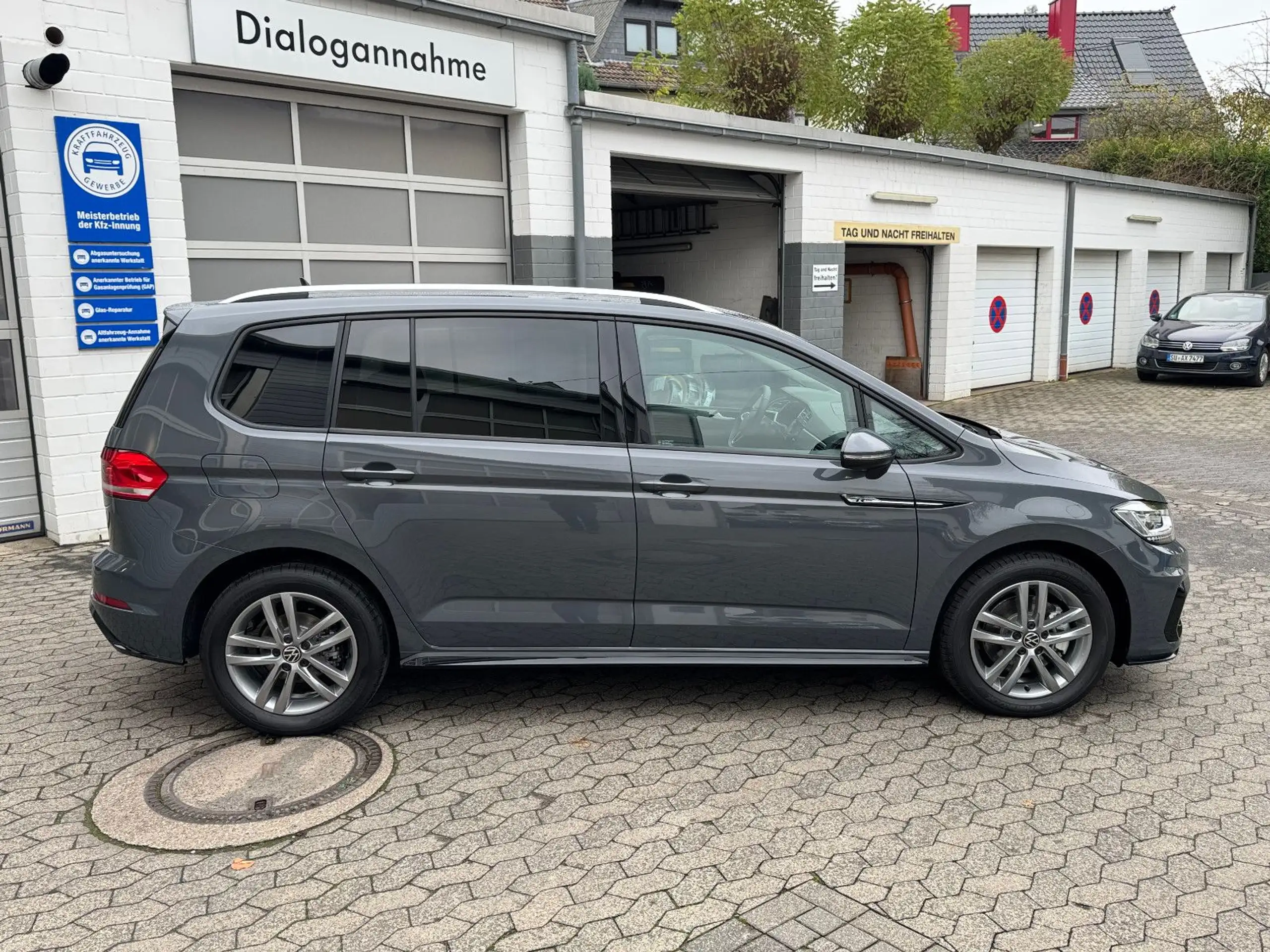 Volkswagen - Touran