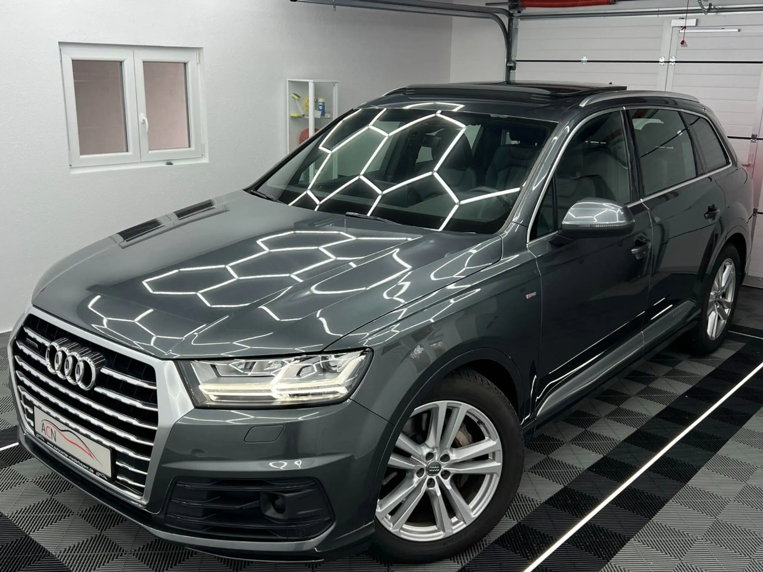 Audi - Q7