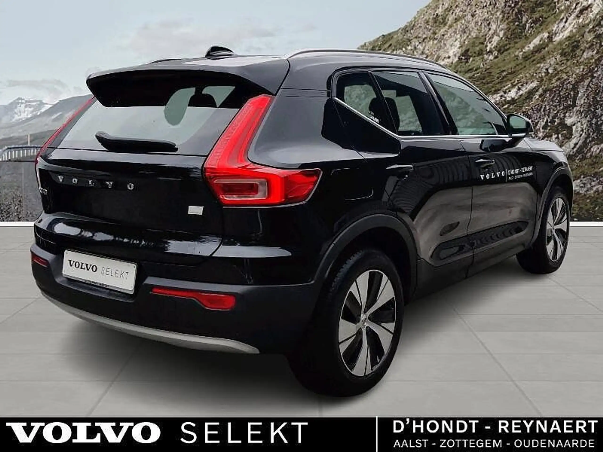 Volvo - XC40