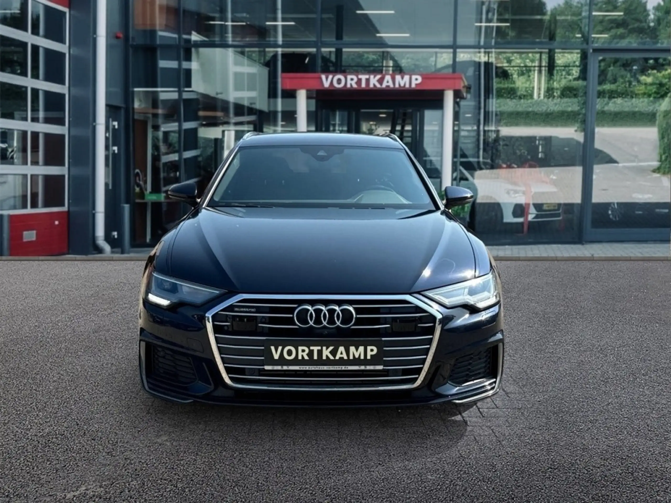 Audi - A6