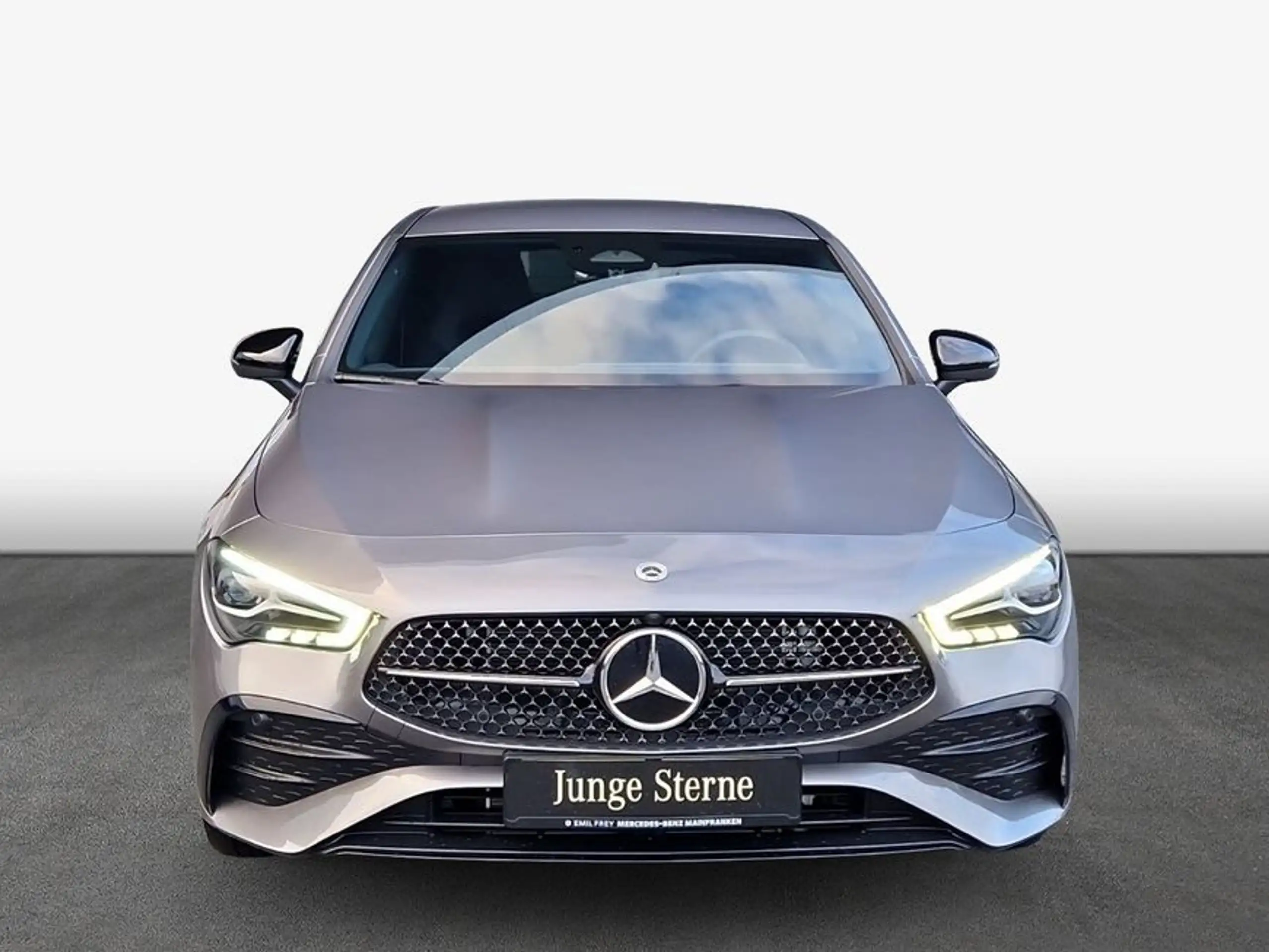 Mercedes-Benz - CLA 250