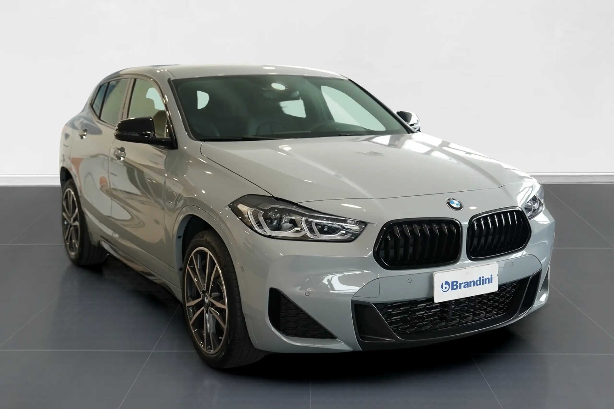 BMW - X2