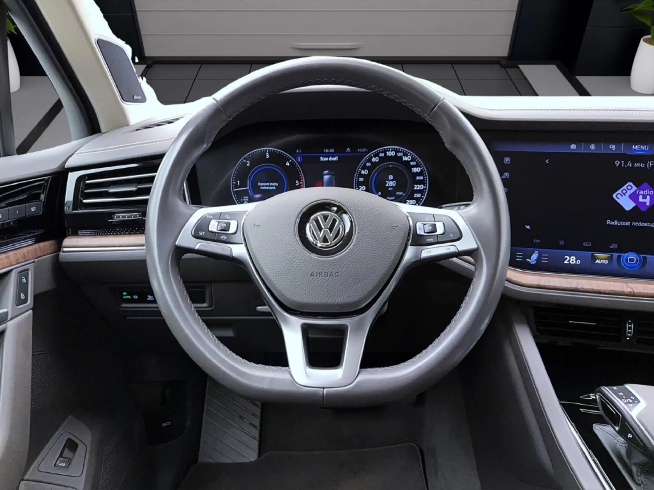 Volkswagen - Touareg