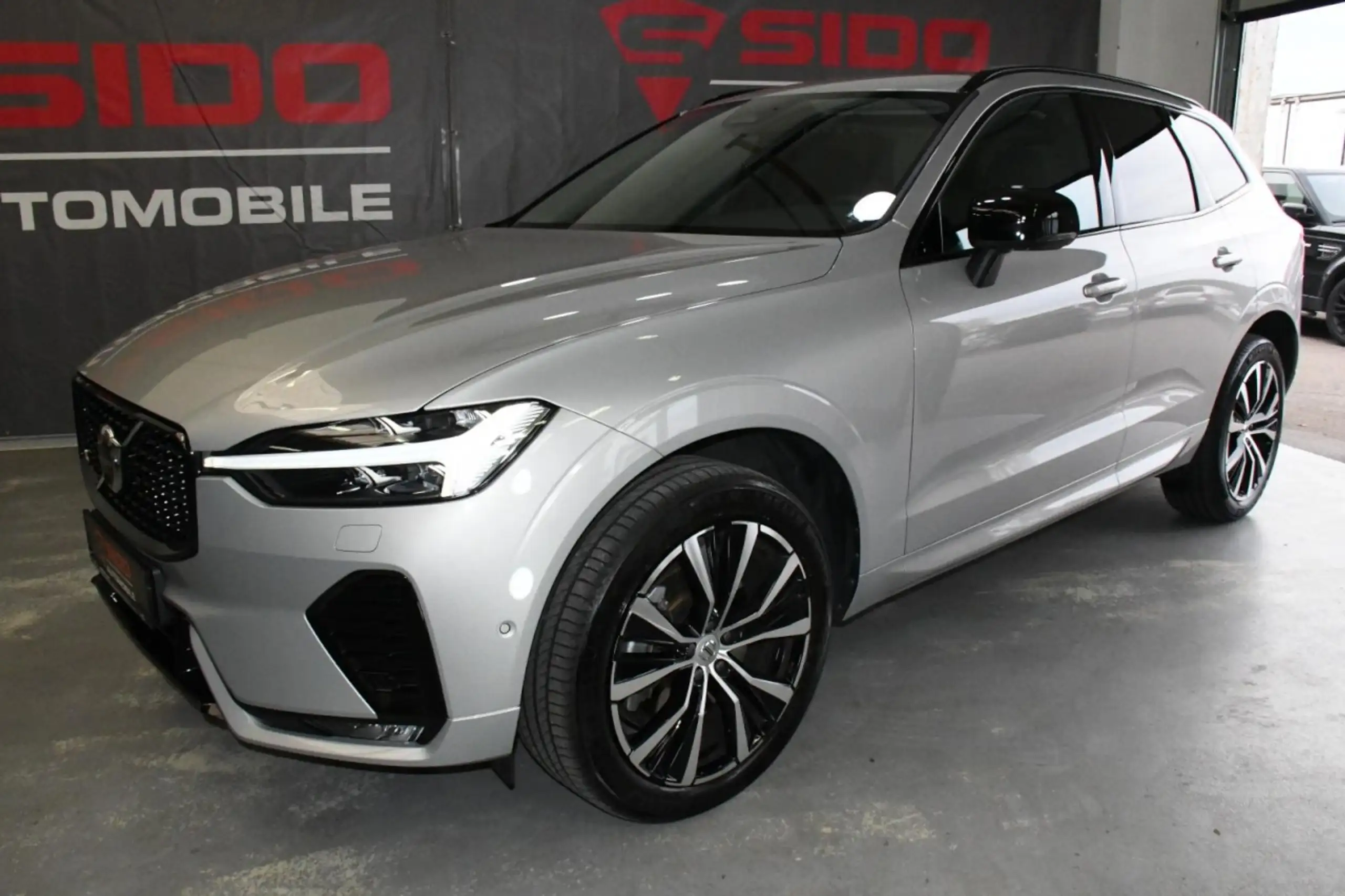 Volvo - XC60