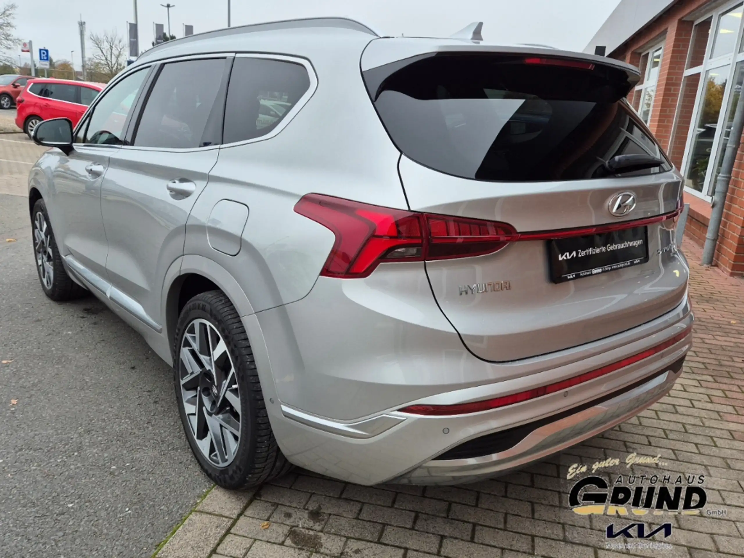 Hyundai - SANTA FE