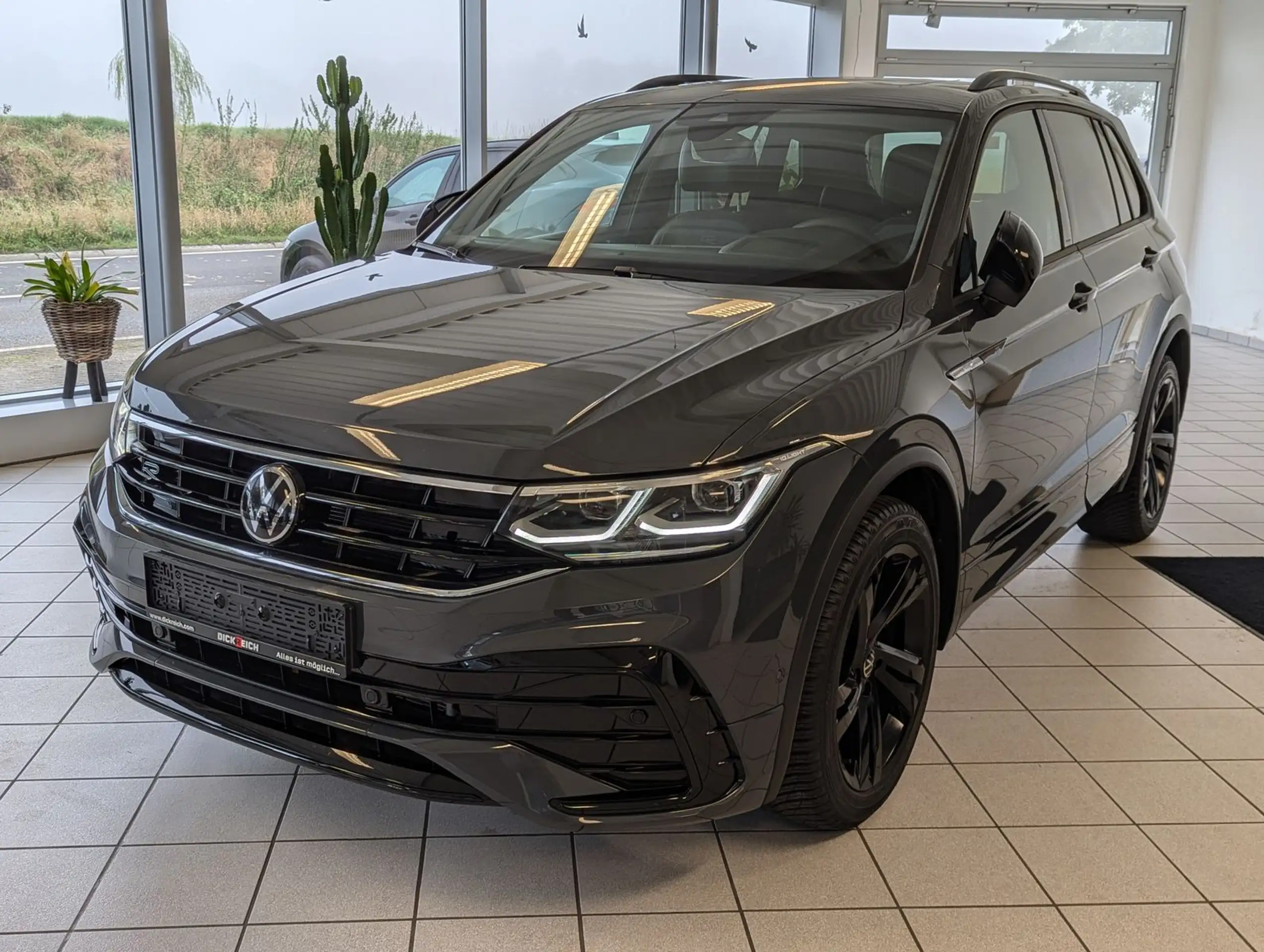 Volkswagen - Tiguan