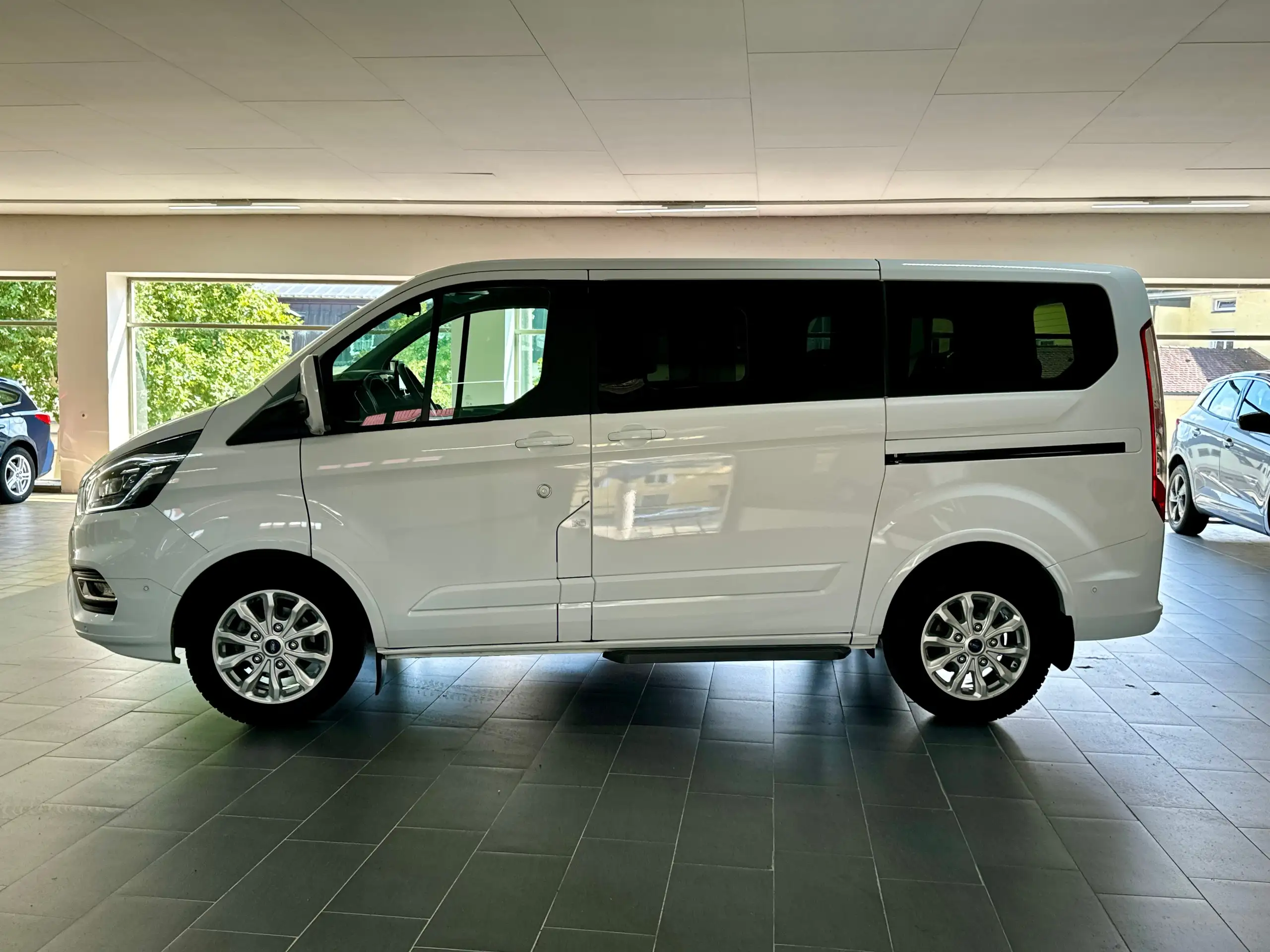 Ford - Tourneo Custom