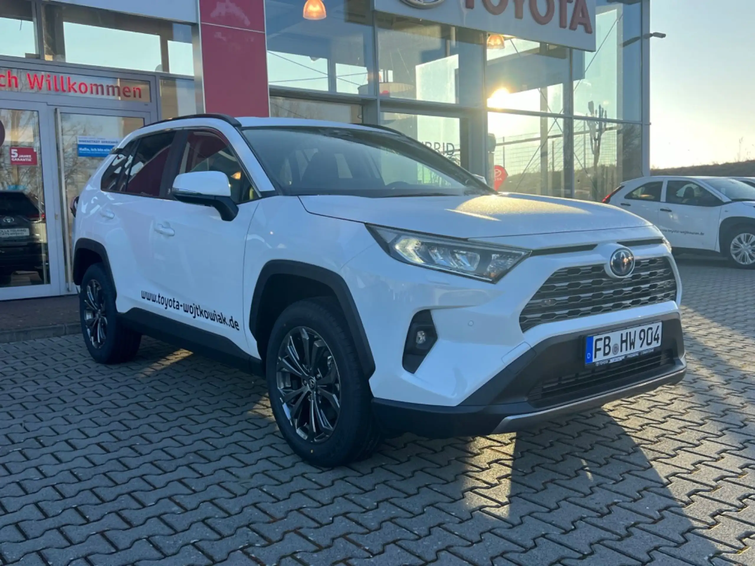 Toyota - RAV 4