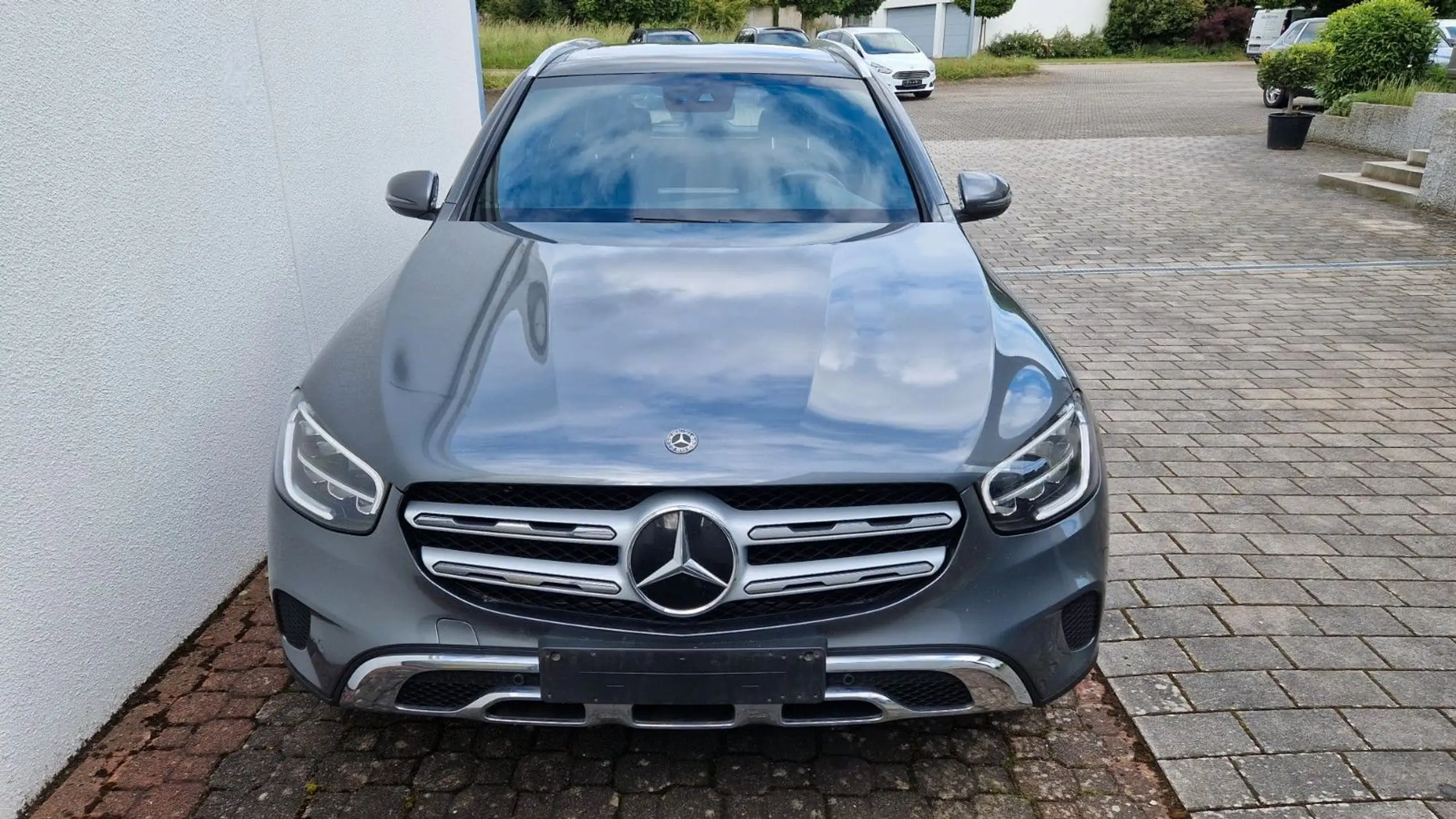 Mercedes-Benz - GLC 300