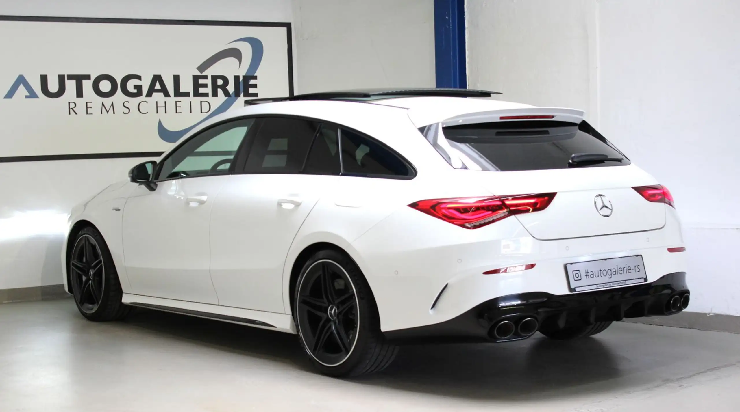 Mercedes-Benz - CLA 45 AMG