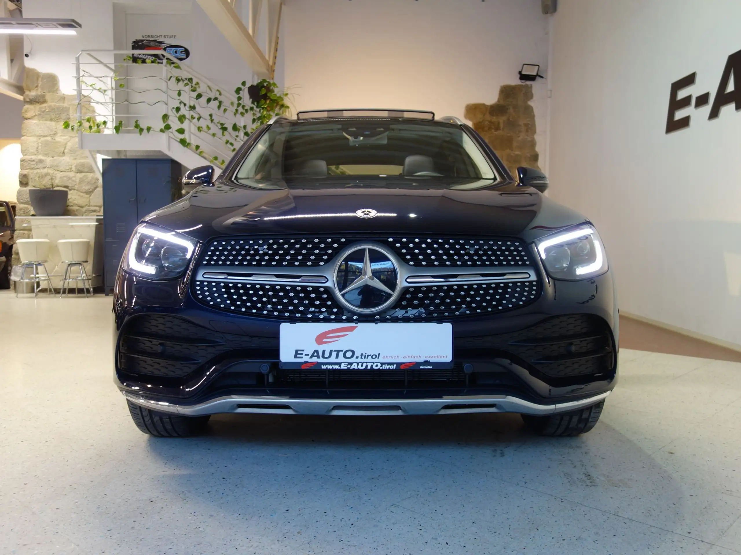 Mercedes-Benz - GLC 200