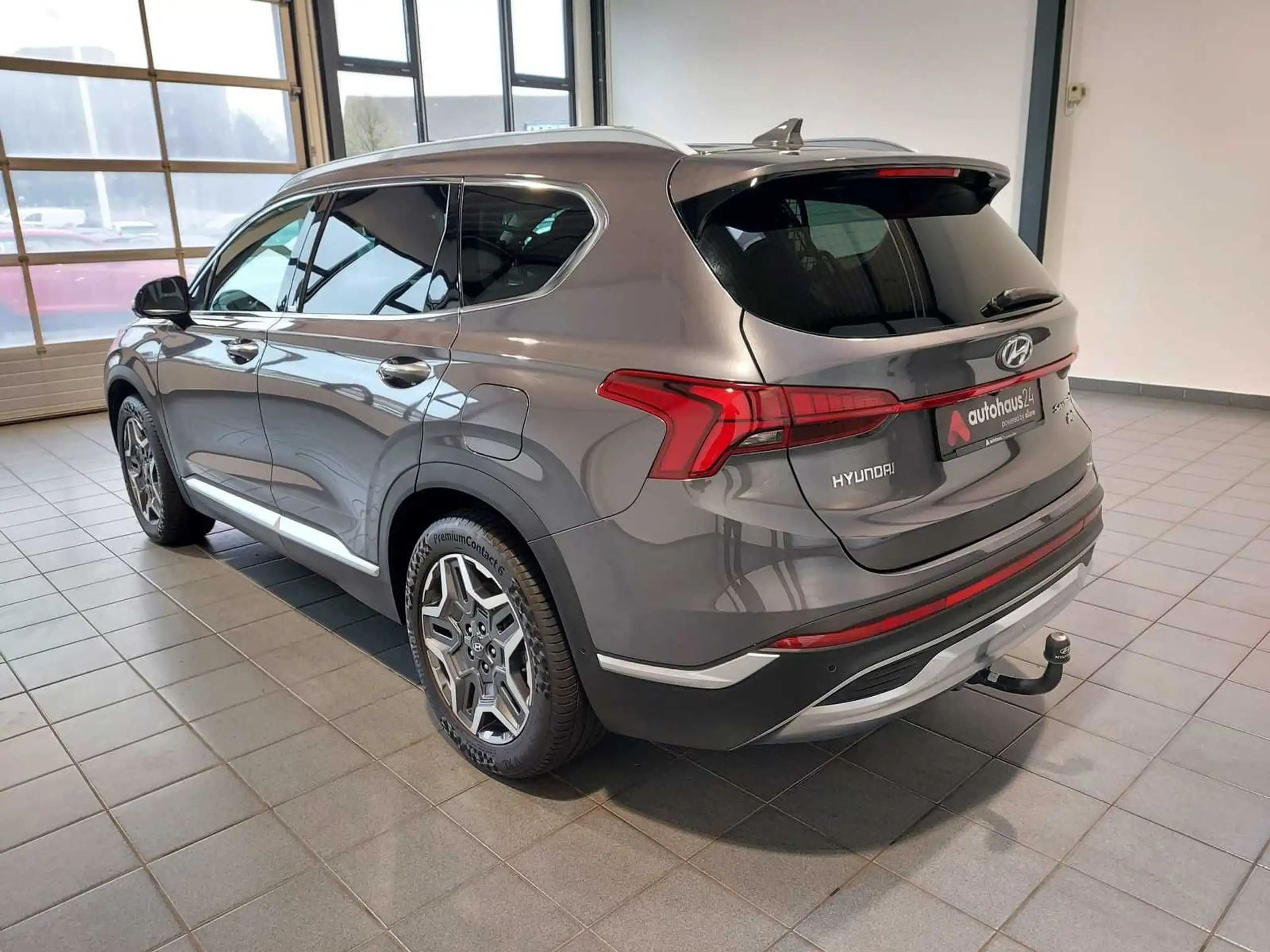 Hyundai - SANTA FE