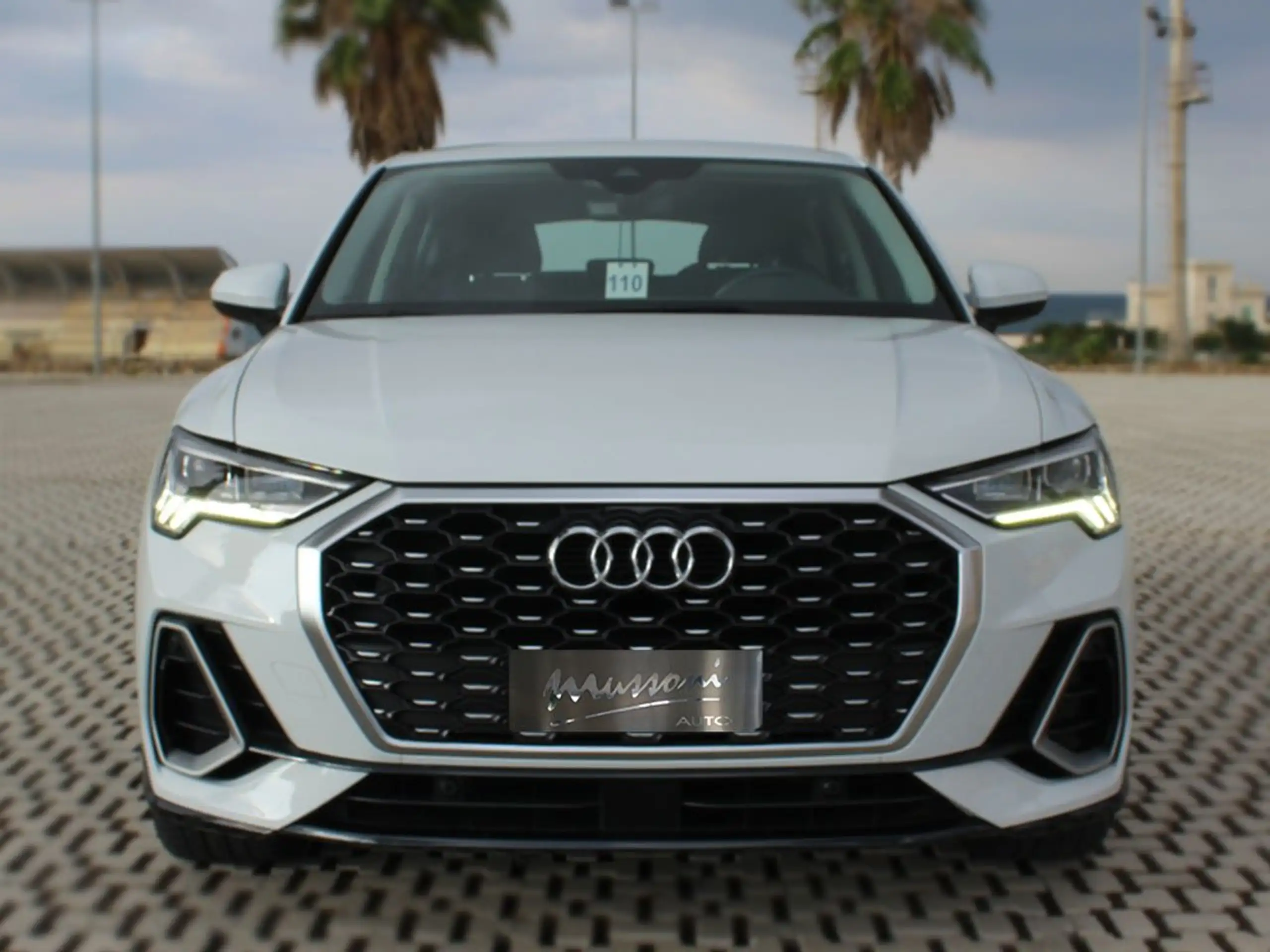 Audi - Q3