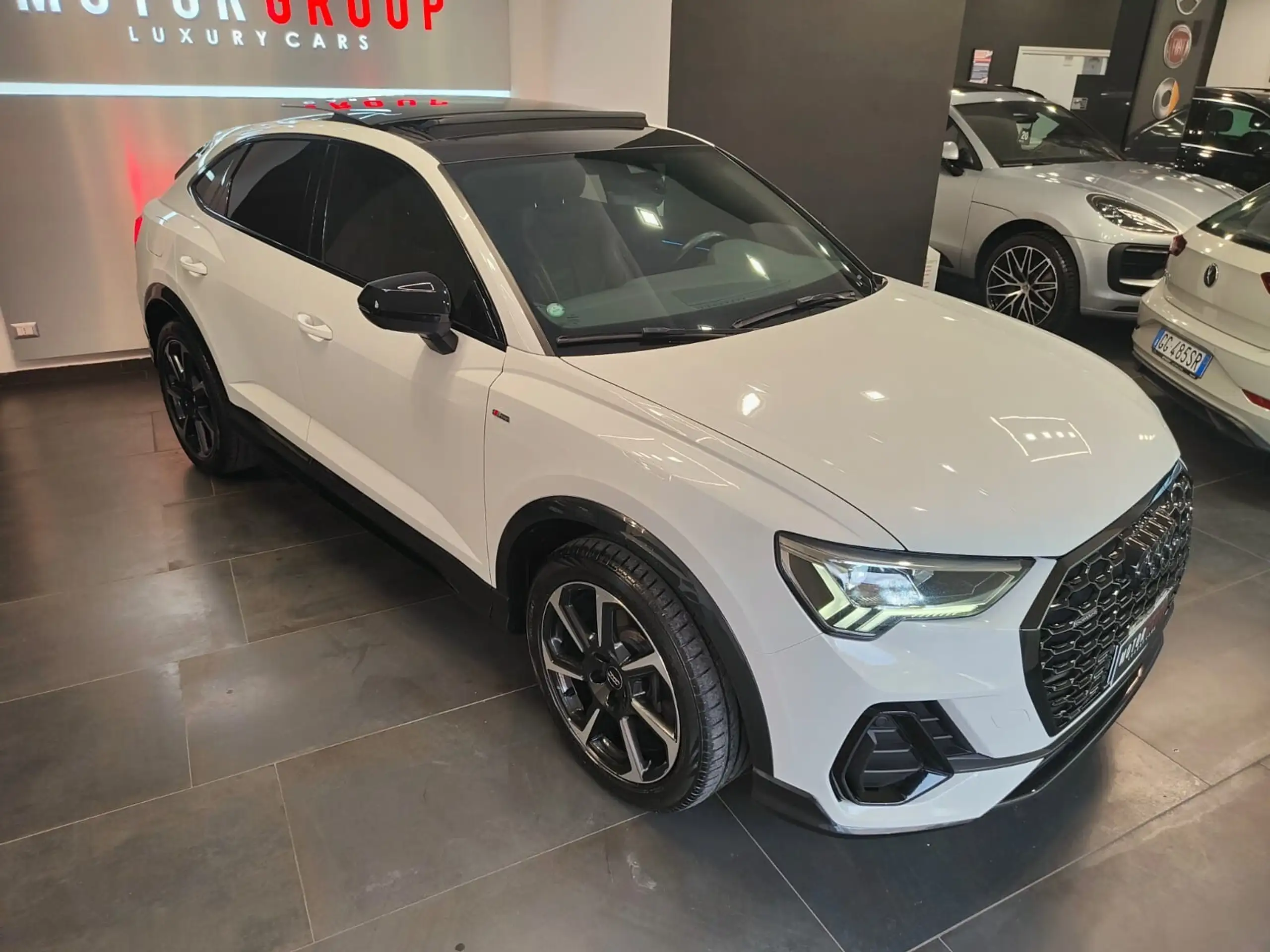 Audi - Q3