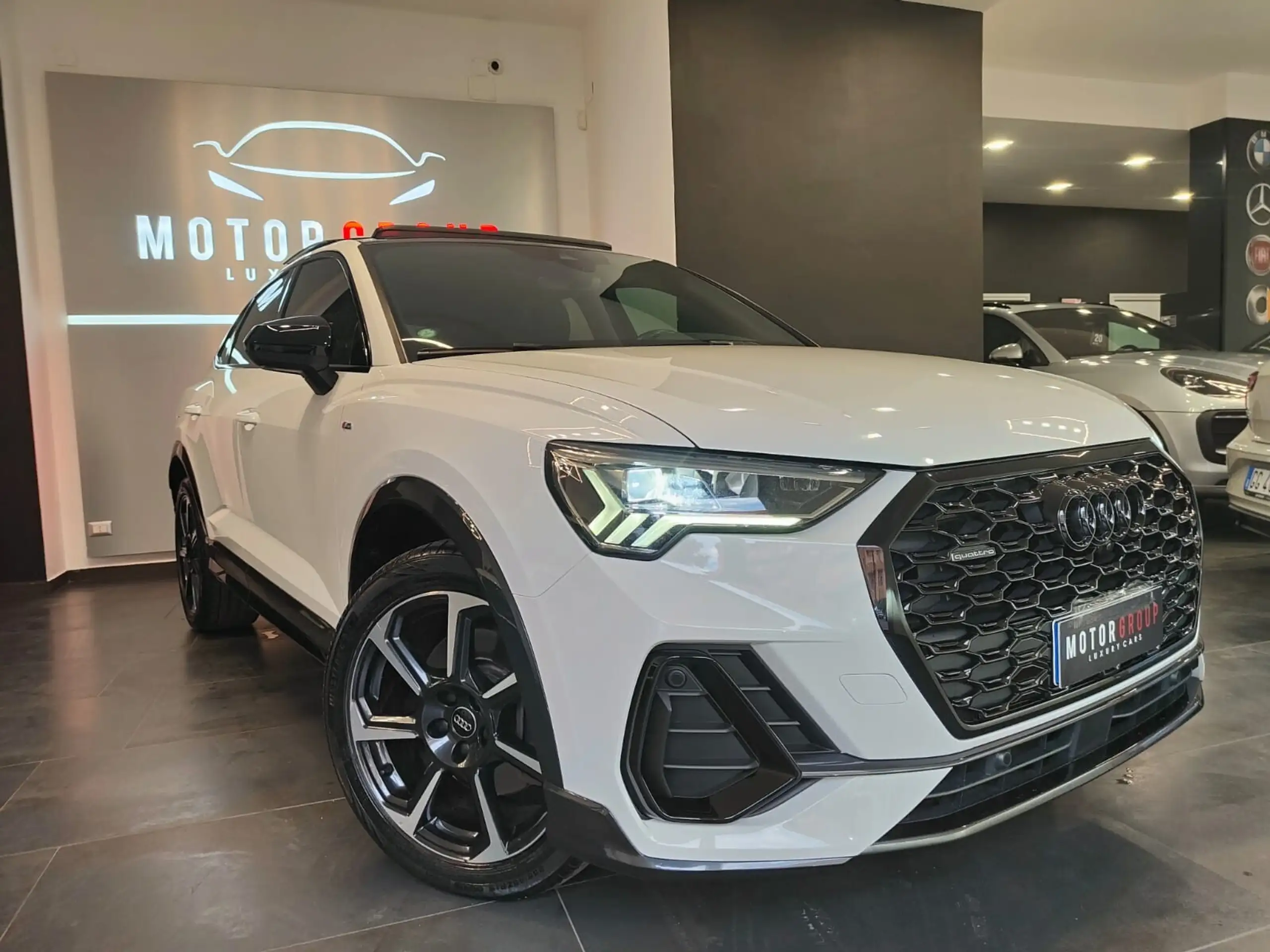 Audi - Q3