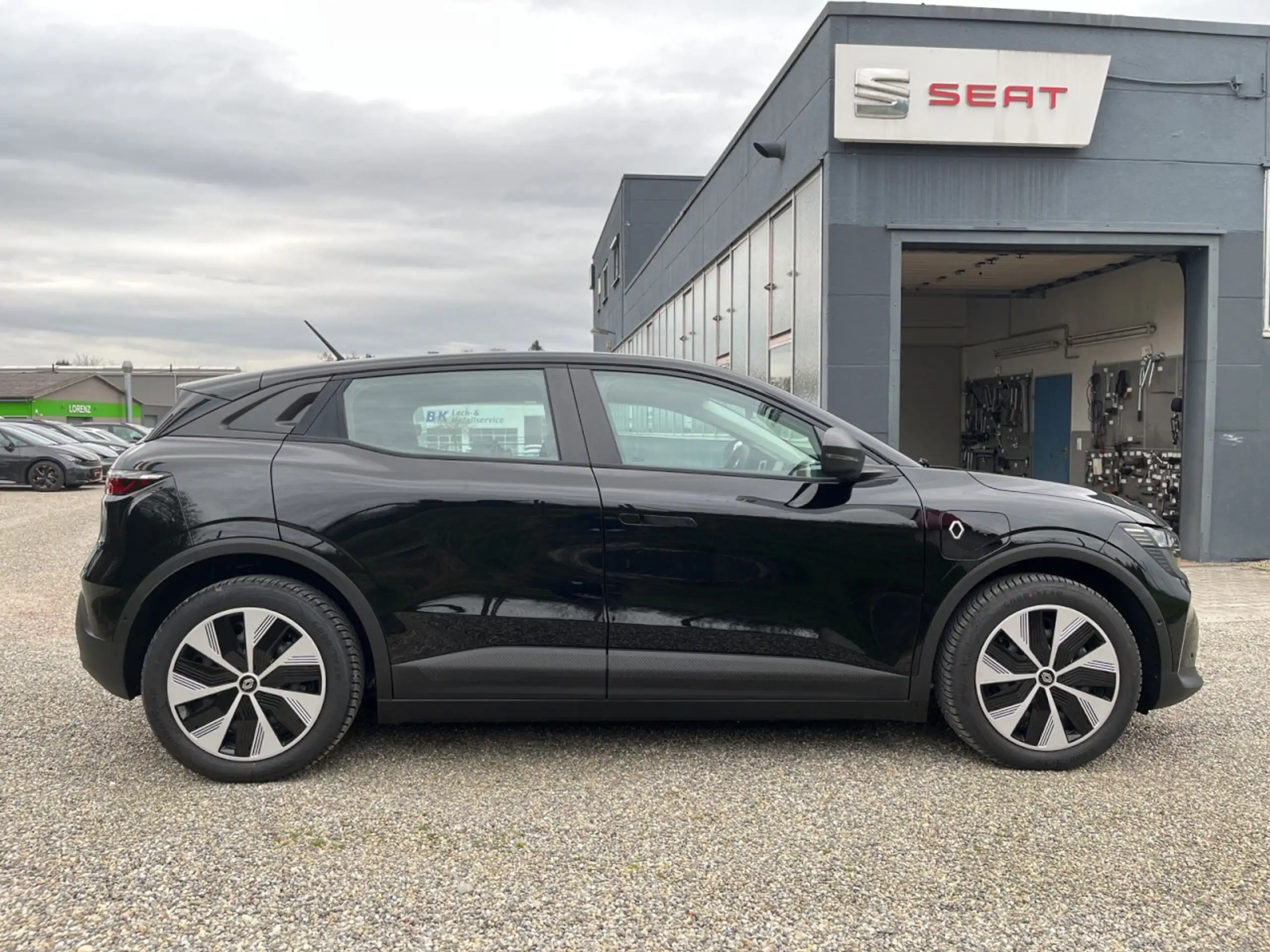 Renault - Megane E-Tech