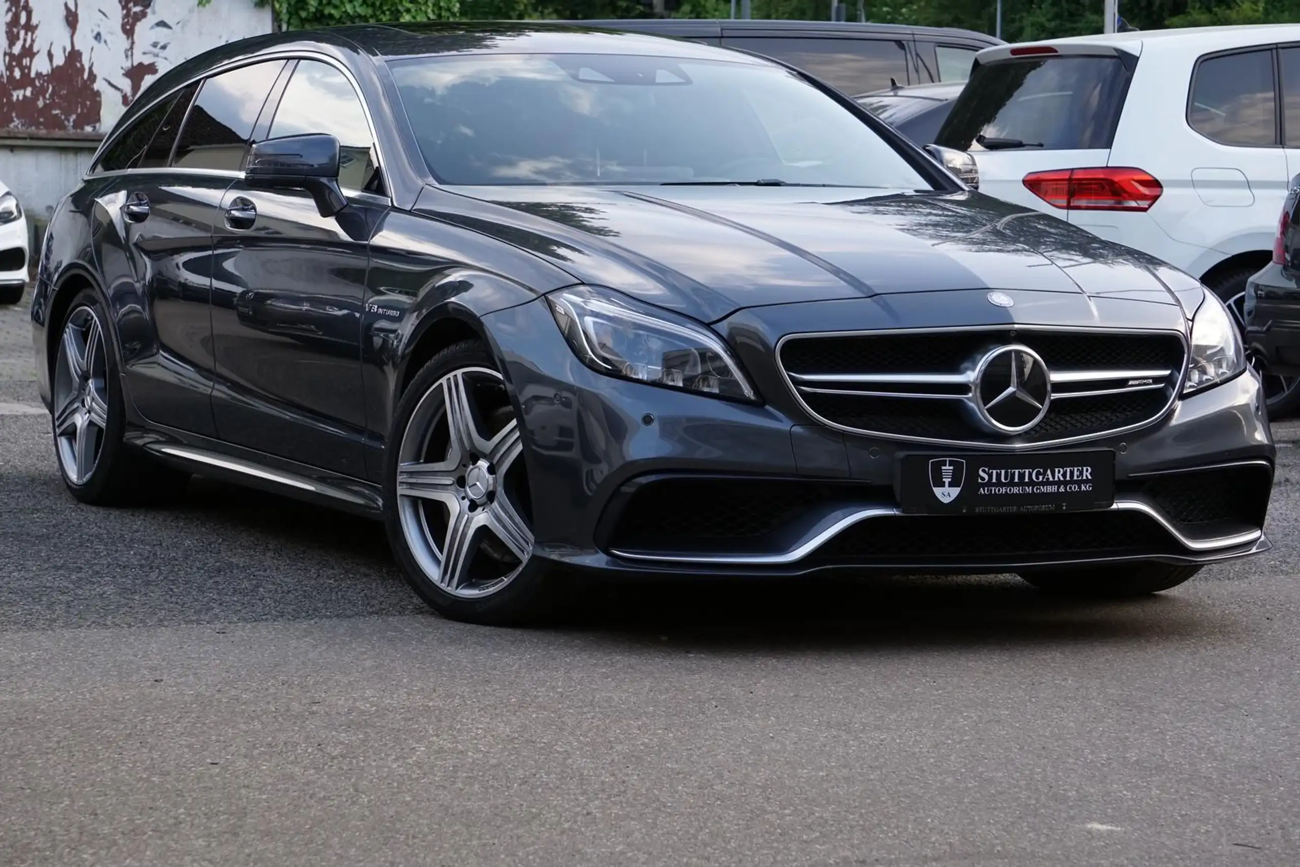 Mercedes-Benz - CLS 63 AMG