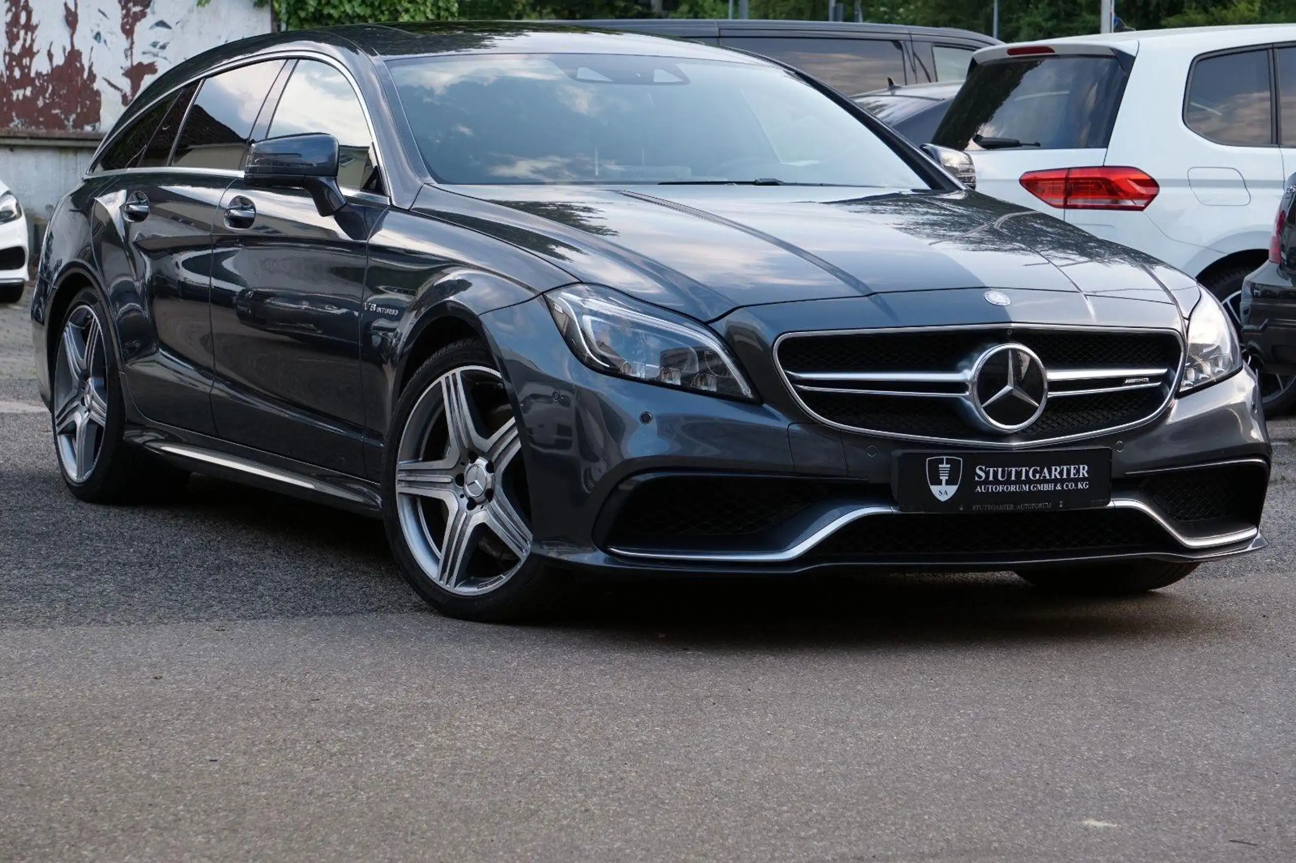 Mercedes-Benz - CLS 63 AMG