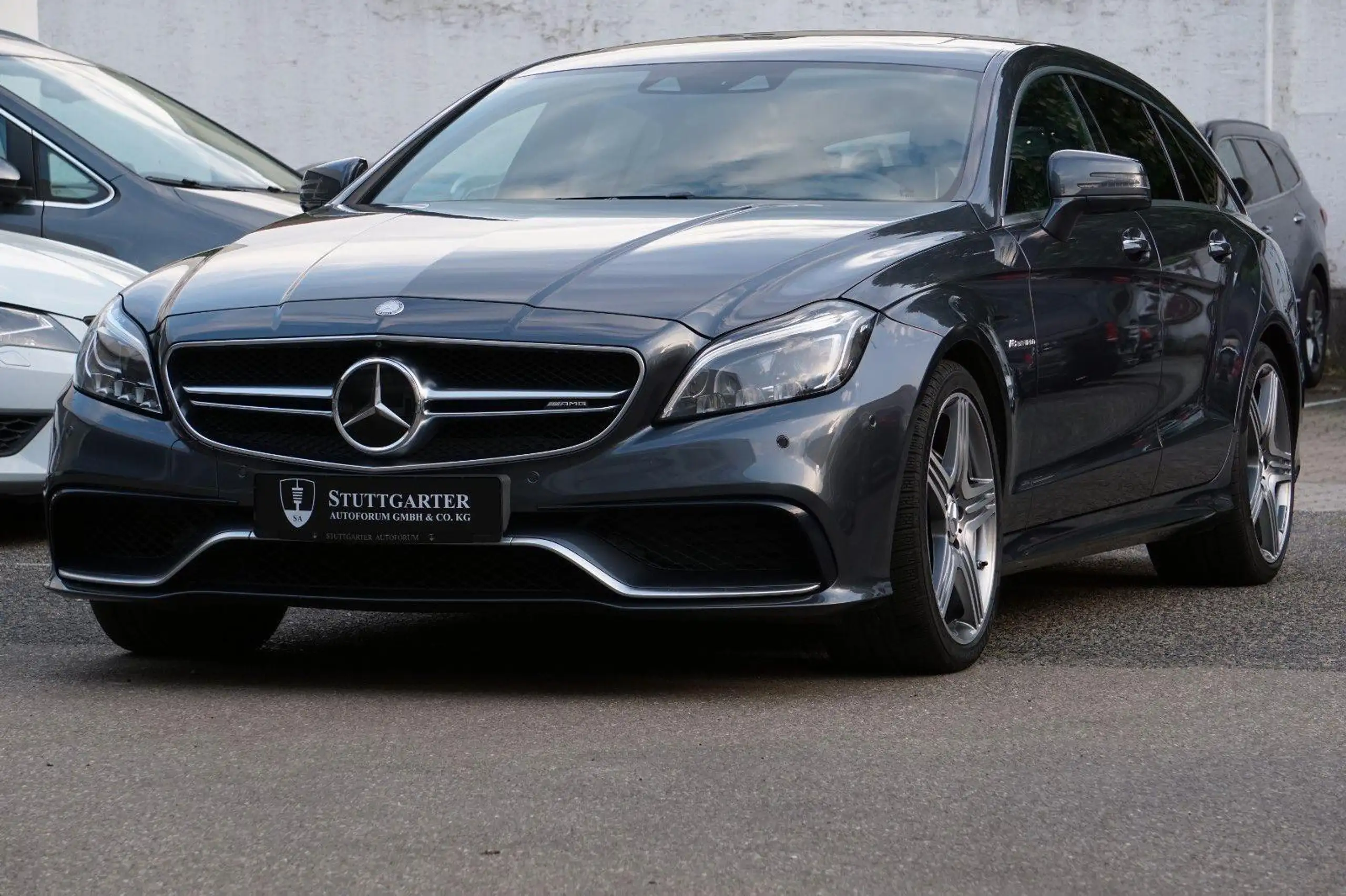 Mercedes-Benz - CLS 63 AMG