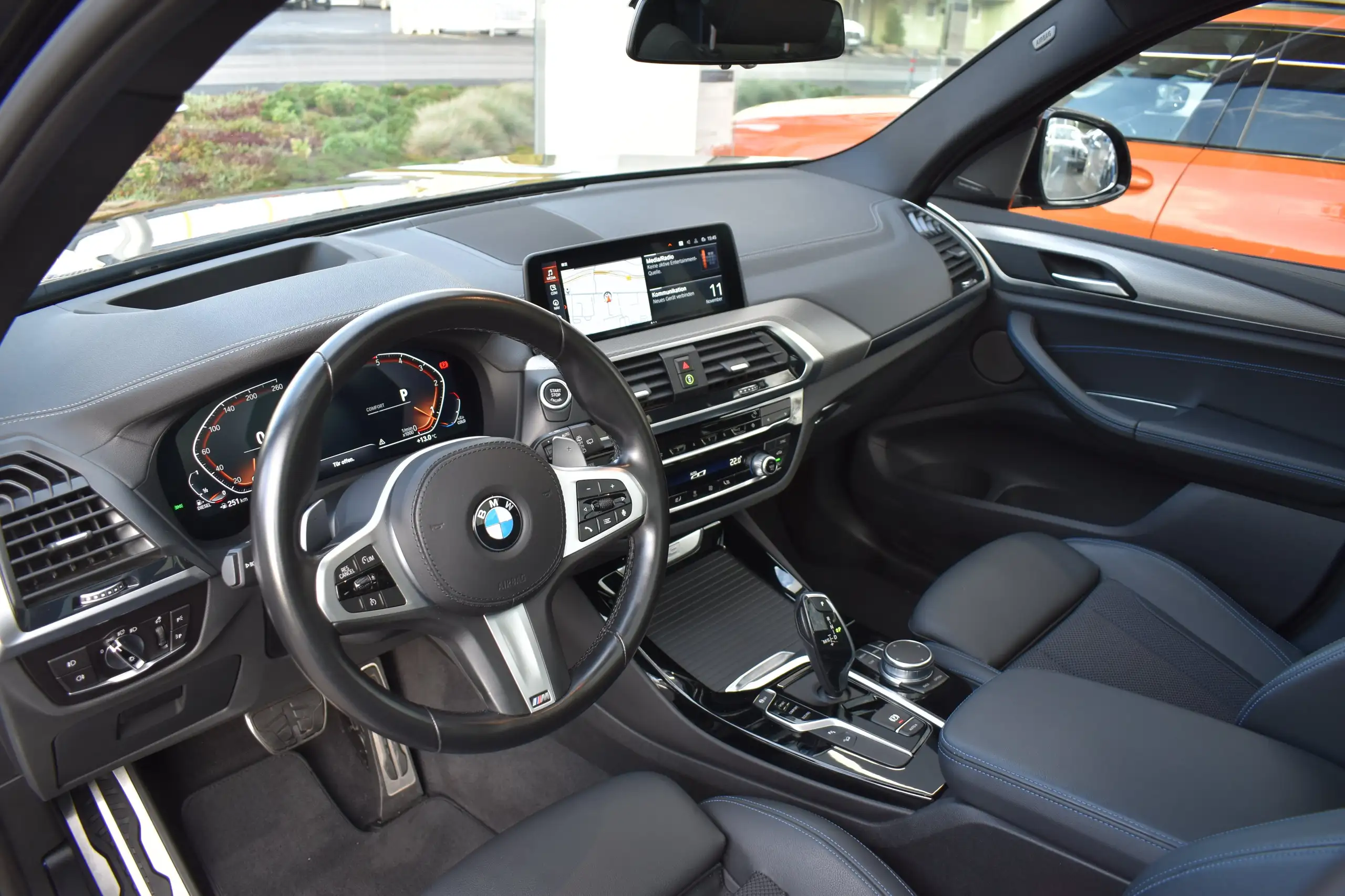 BMW - X3